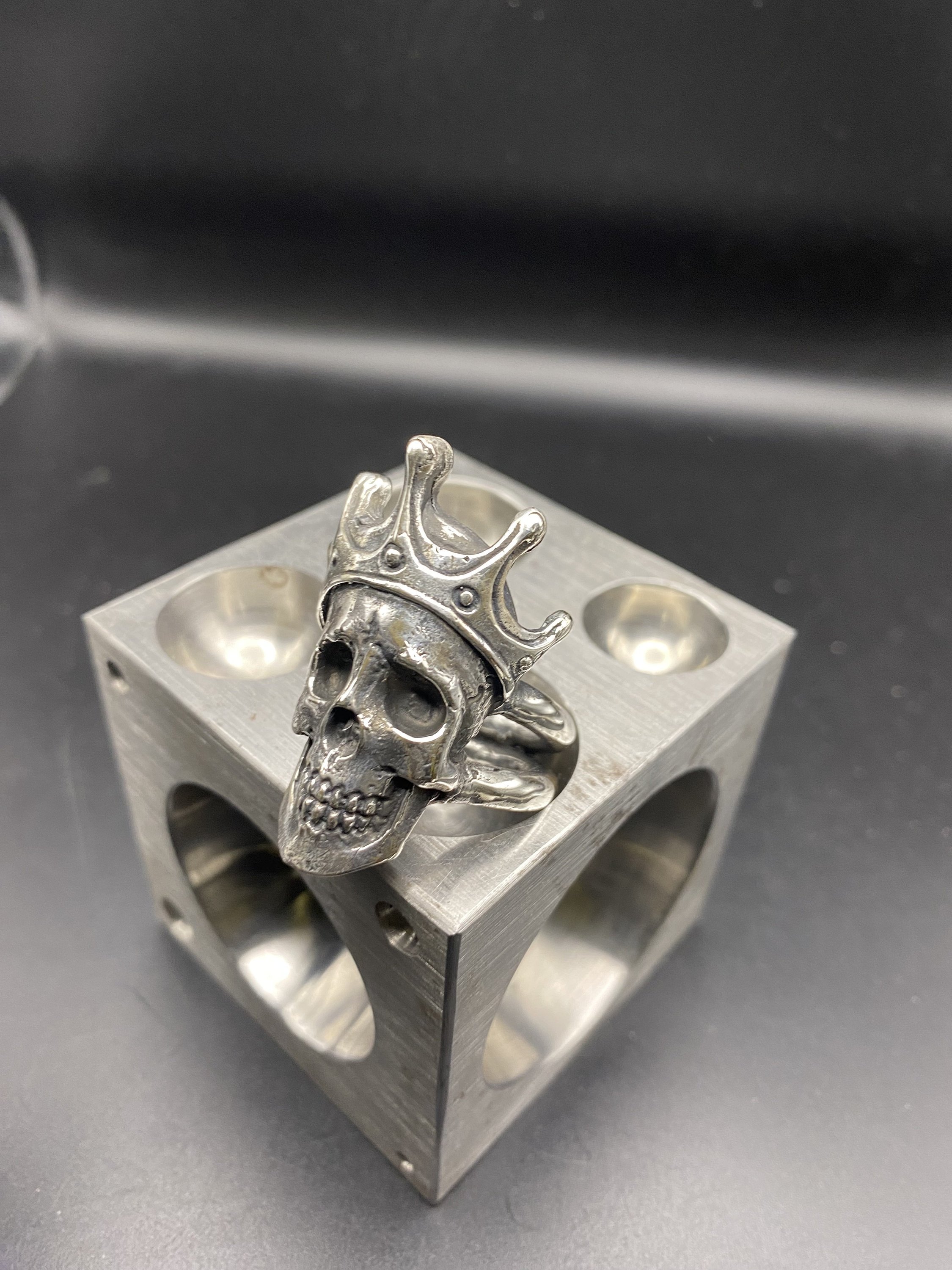 https://i.etsystatic.com/32060599/r/il/1501d3/6059618996/il_fullxfull.6059618996_m0ig.jpg