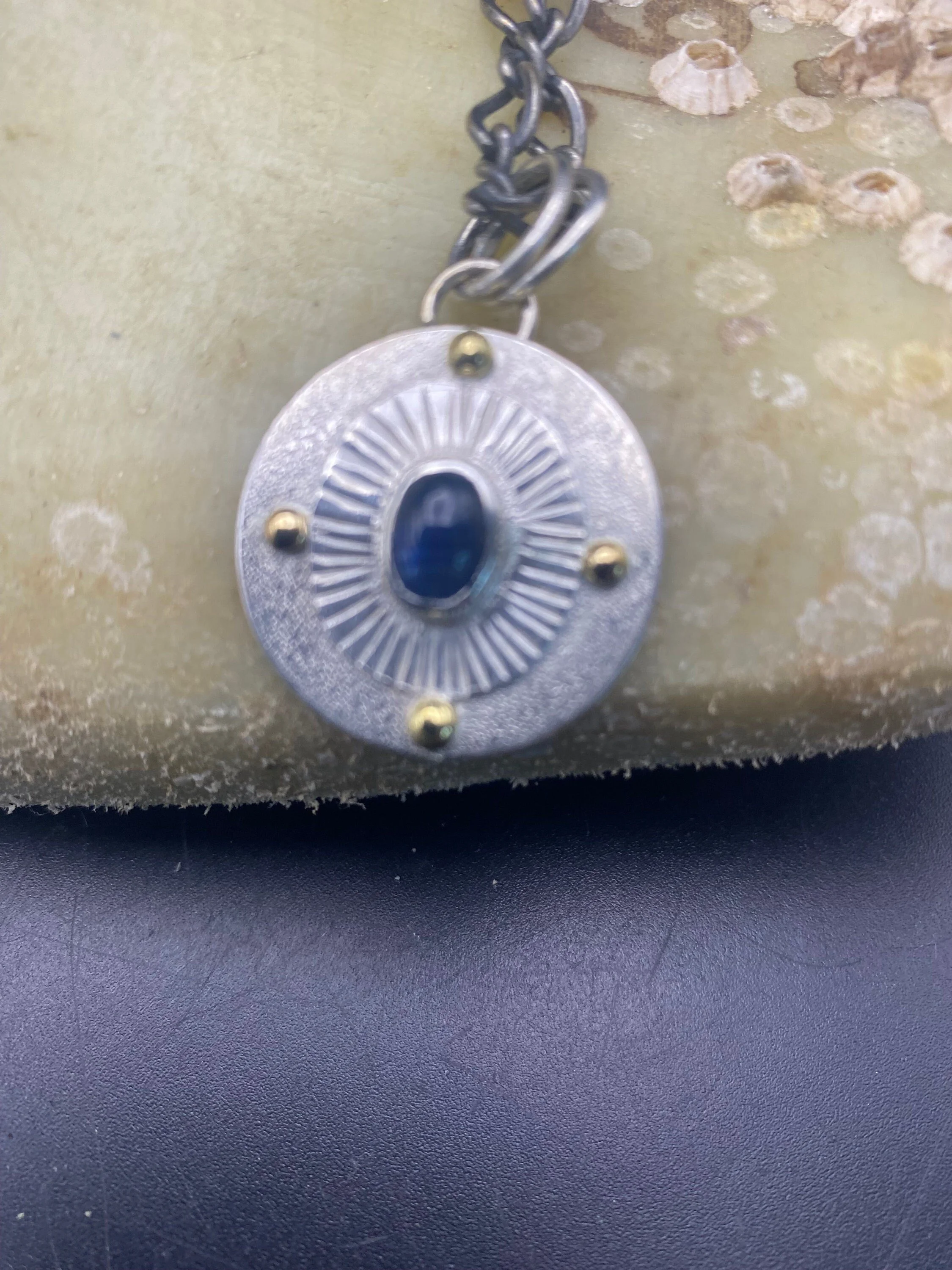 https://i.etsystatic.com/32060599/r/il/a8ac39/5859487450/il_fullxfull.5859487450_obyd.jpg
