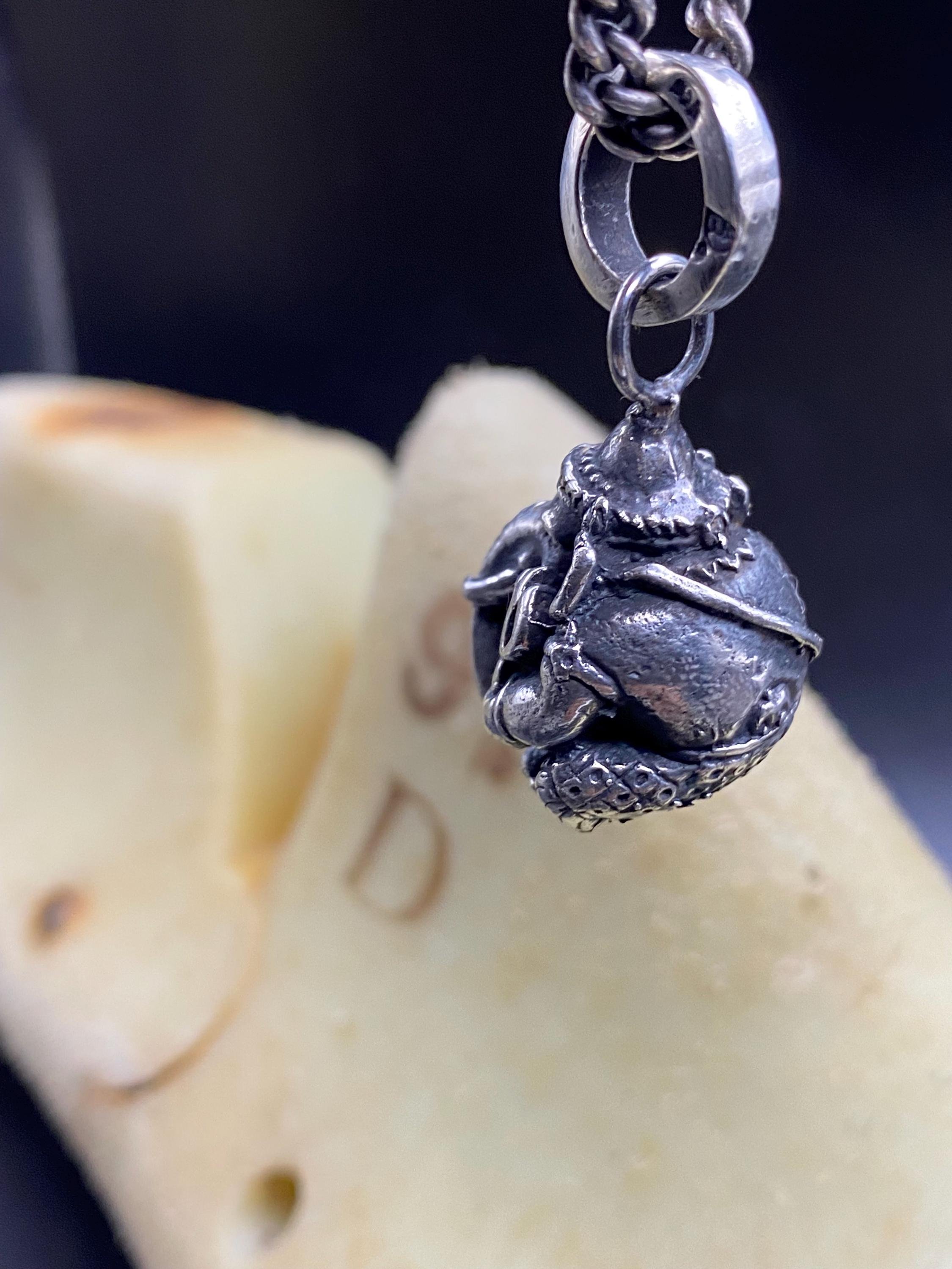 https://i.etsystatic.com/32060599/r/il/cef4fa/6442238308/il_fullxfull.6442238308_2dkv.jpg