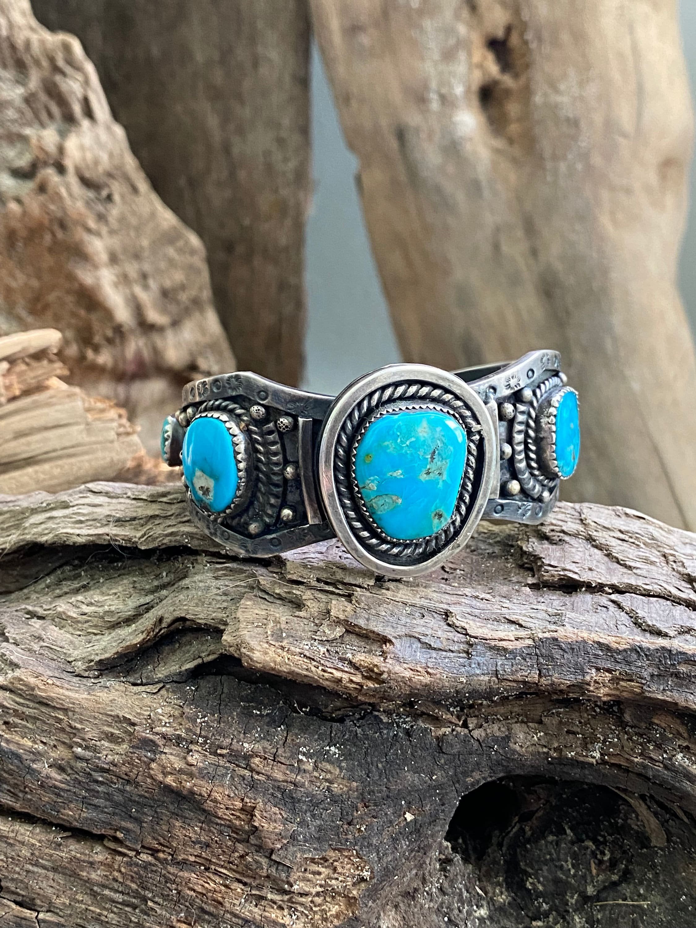 https://i.etsystatic.com/32060599/r/il/679a26/6124427608/il_fullxfull.6124427608_dll1.jpg
