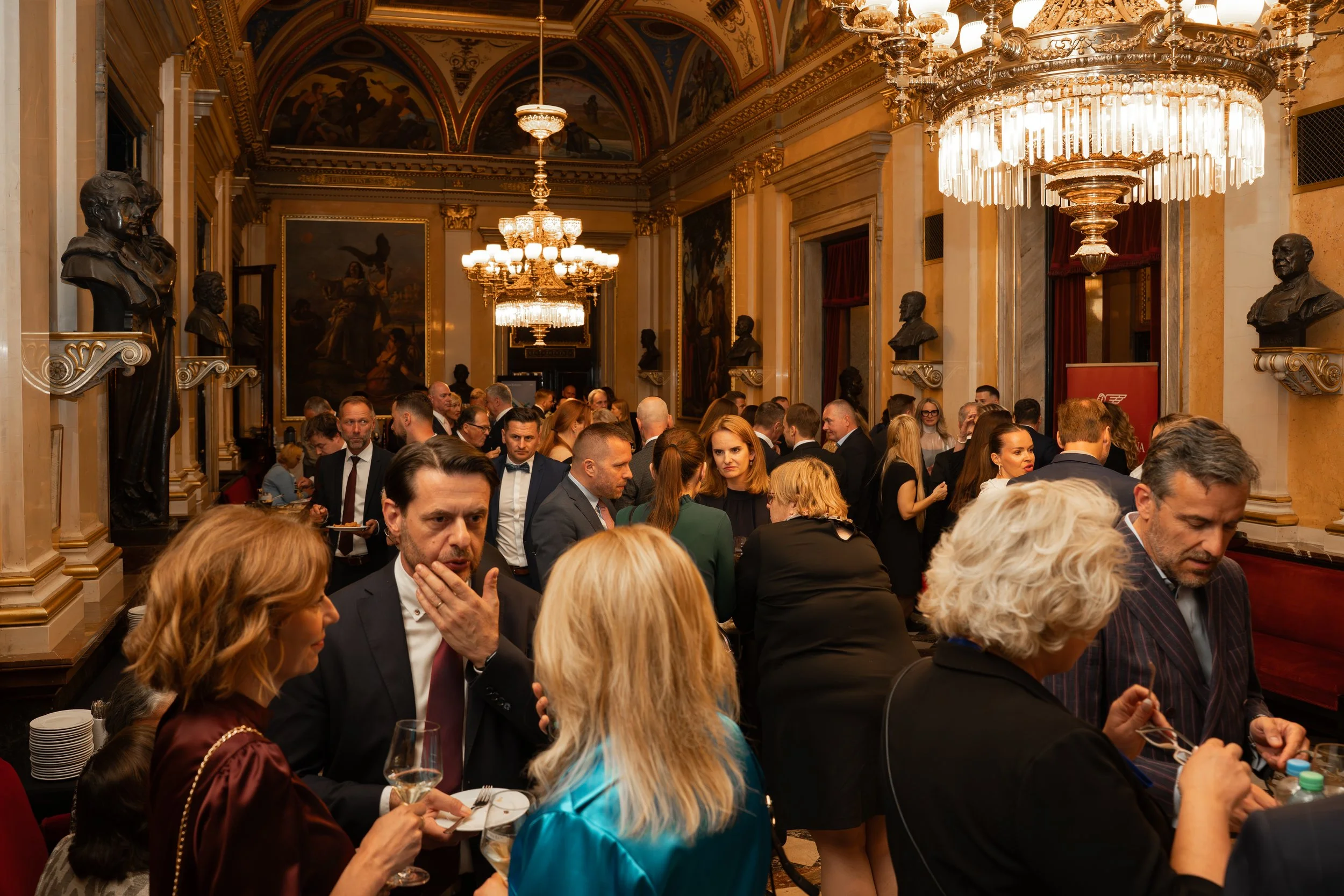Generali a Národní divadlo Praha