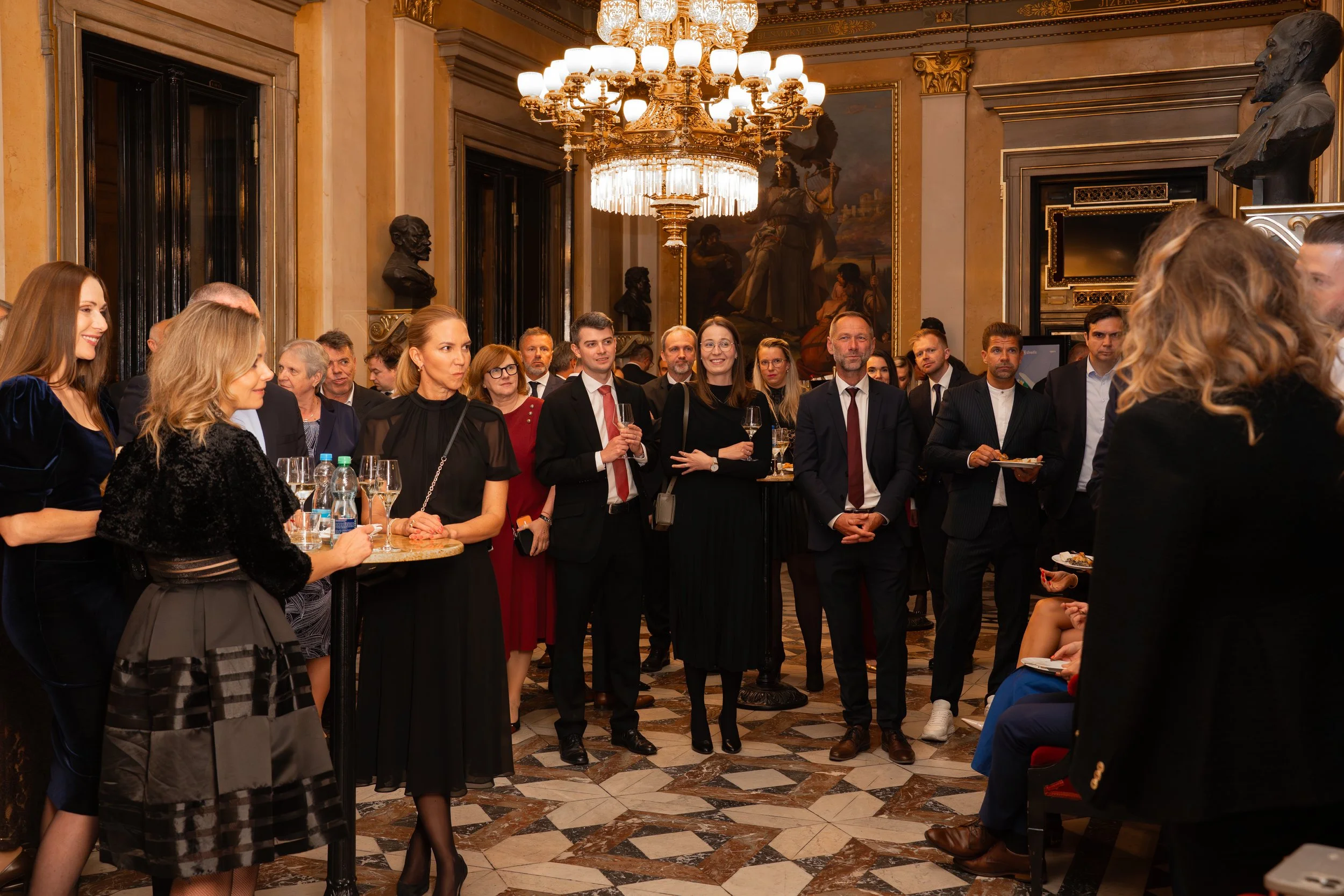 Generali a Národní divadlo Praha