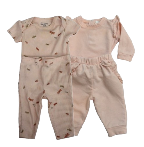 #8641 BUNDLE: Two 2-pc outfits / Size: 0-3 Months / $10
