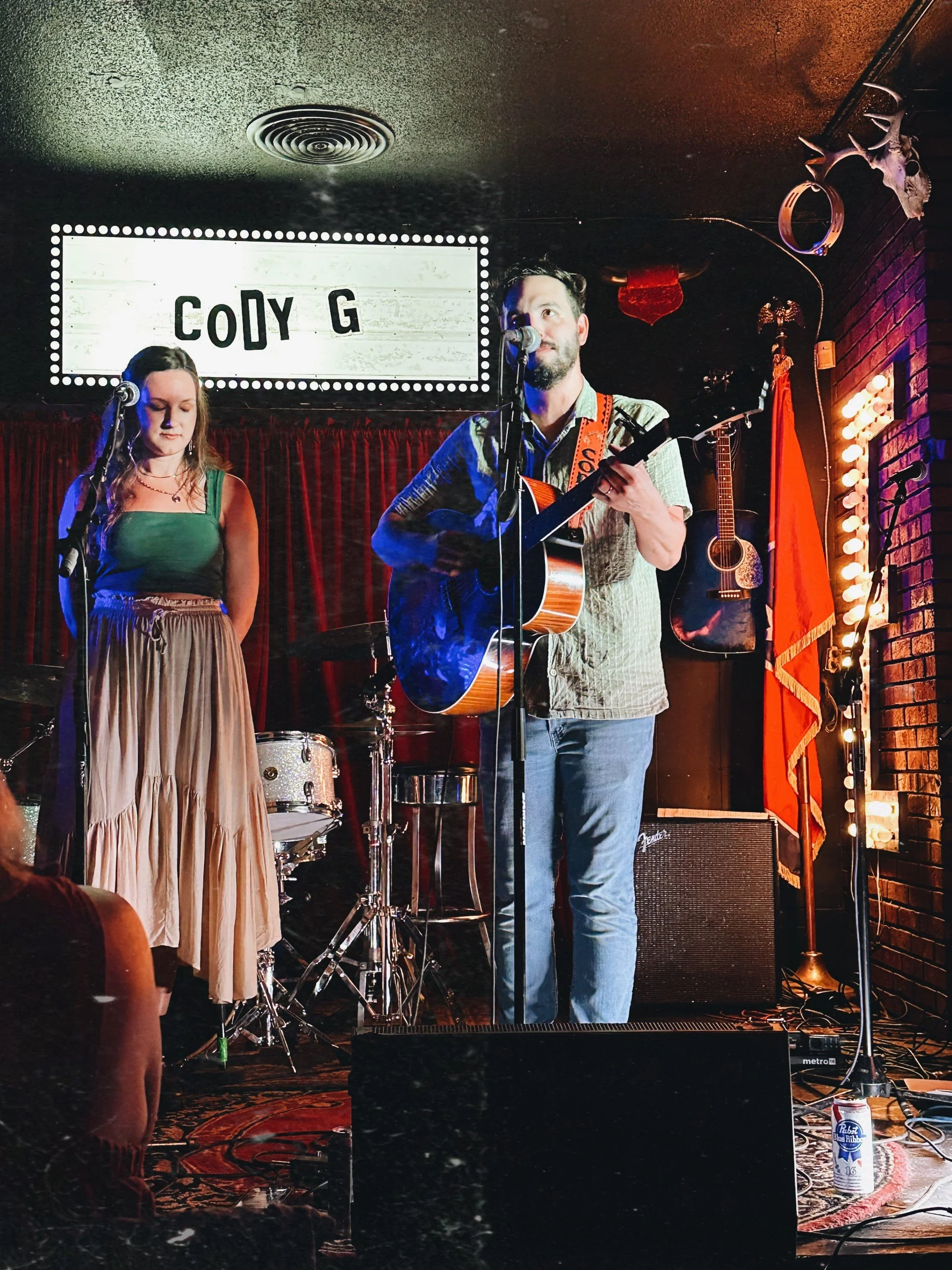 Lauren Link & Cody Gentry play the Underdog in Nashville, TN