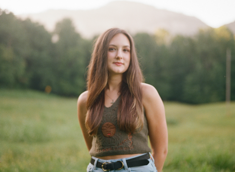 Lauren Link - Headshot from "Homecoming Queen" single photoshoot