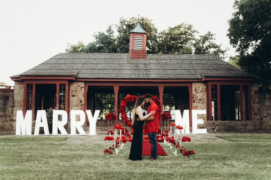 Two souls, one question, and forever in between. 💍❤️

Photographer: @leann.elaine.photography 

#proposal
  #marryme #willyoumarryme #marrigeproposal #proposalindallas #dallasproposal #luxuryproposals #marrymedfw #shesaidyes#dreamproposal #proposalp