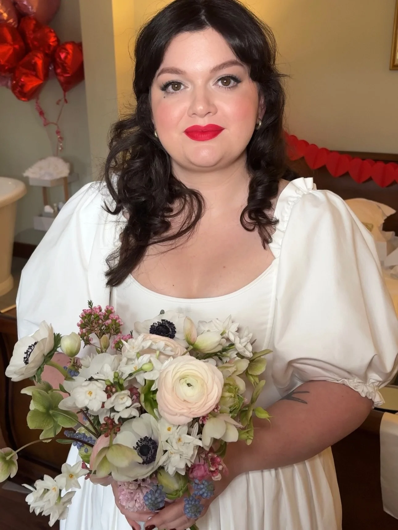 Charlotte &hearts;️

The sweetest bride ever and my first for 2026! A morning filled with so much laughter and love. An absolute pleasure getting this beauty and her bridesmaids ready for her big day &hearts;️

Venue - @glasshousehoughton 
Events - @