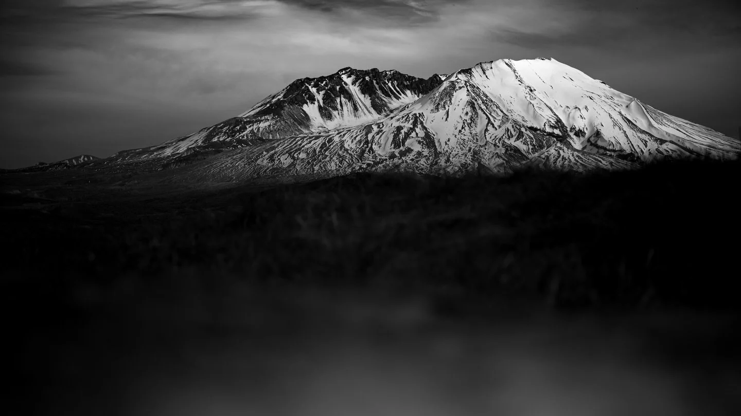 did you know the top of Mount St Helens was being mined prior to the eruption? 🥸

#washingtonstate #pnw #pnwcollective #pnwisbeautiful #pnwisbest