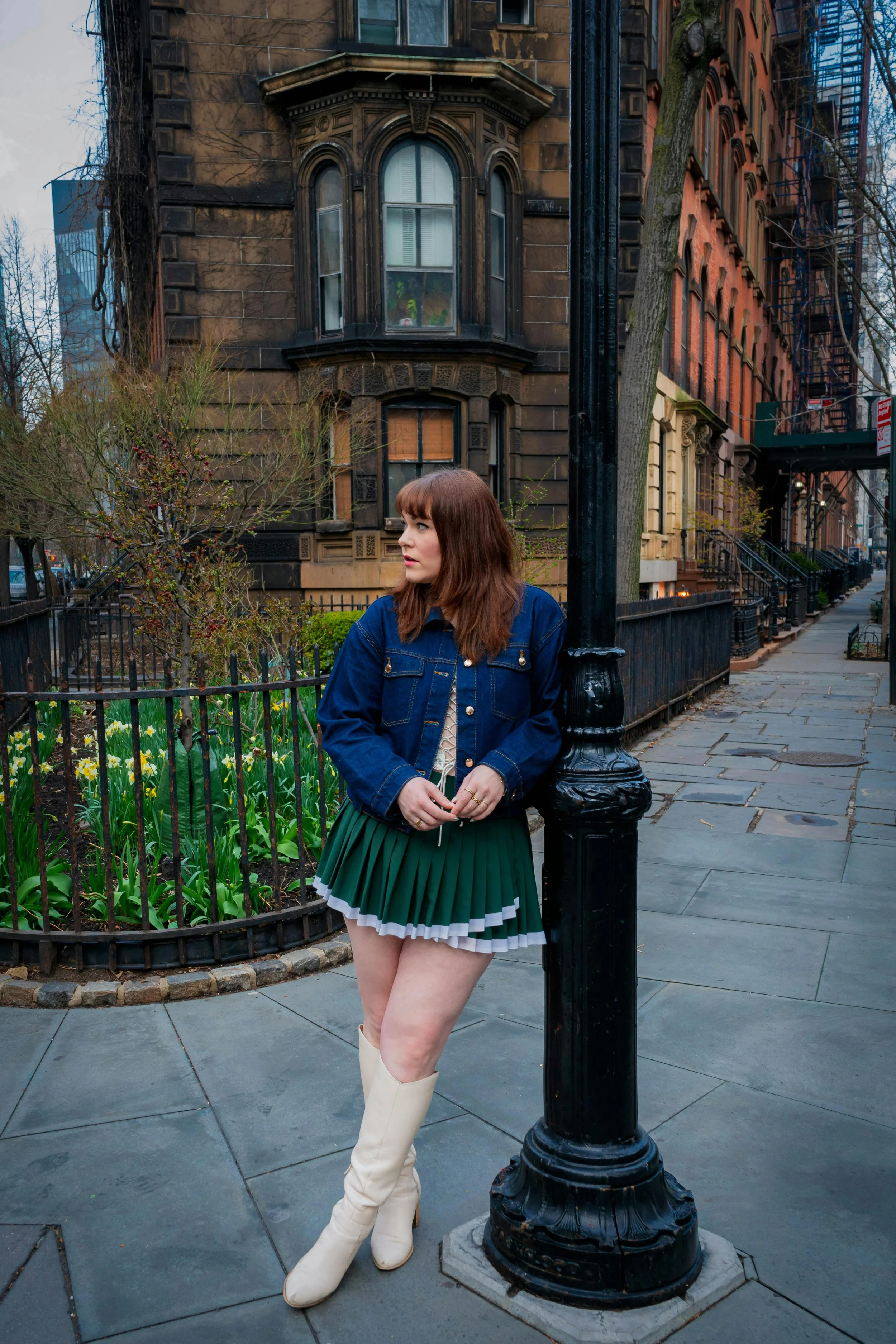 Light Layers, Done Right: Transitional Outfits That Feel Intentional