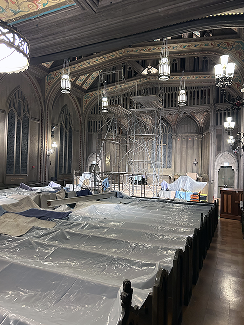 Dismantling and removing Opus 414 required almost 15 days of work. 