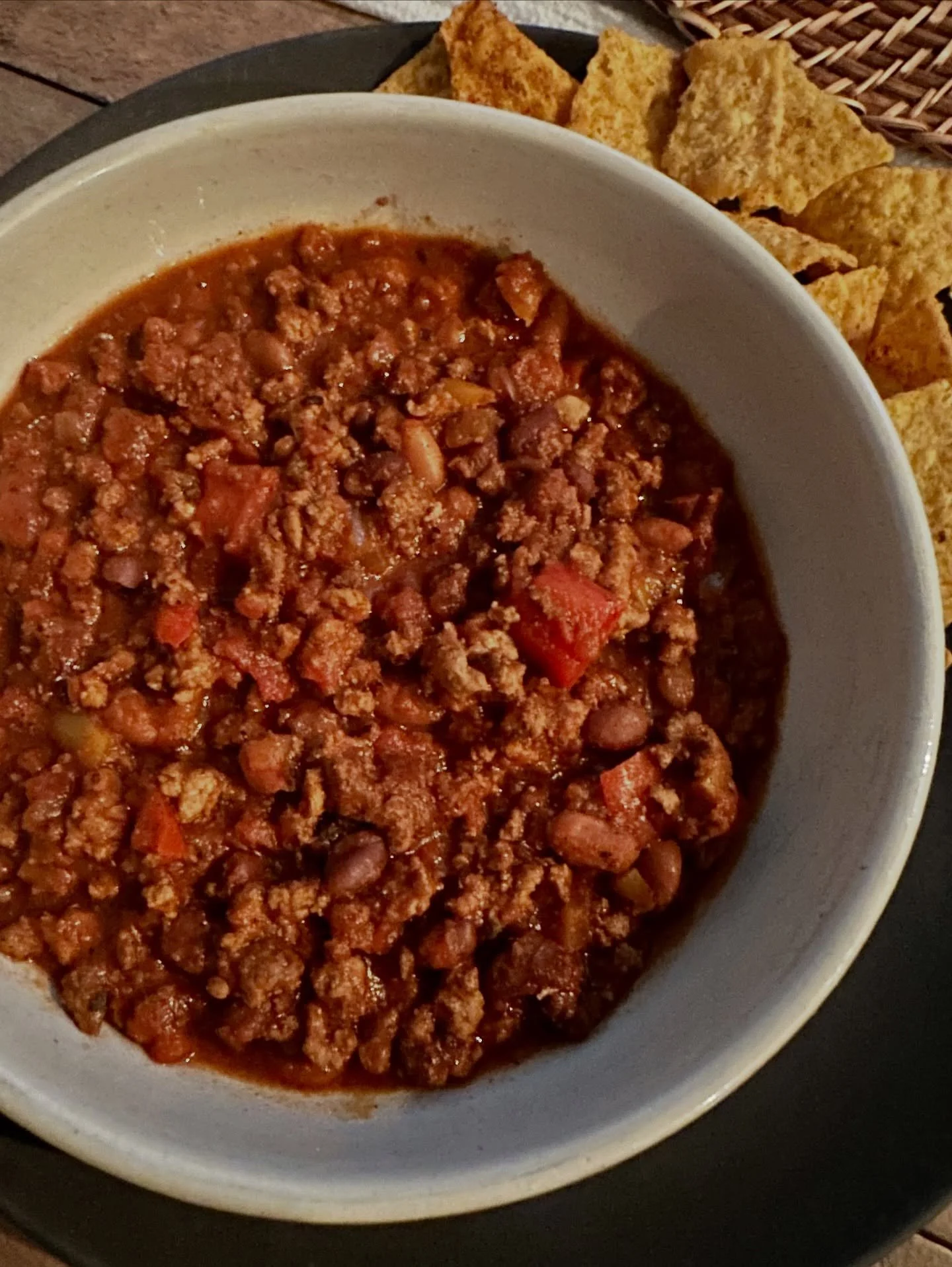 It&rsquo;s finally chili season in Houston 🌶️ 🍂

Soups and stews are the perfect cozy meal - easy to batch cook, loaded with veggies, and full of fiber from beans that are easier to digest.

Simple, nourishing, and ready for leftovers all week. 🍲 