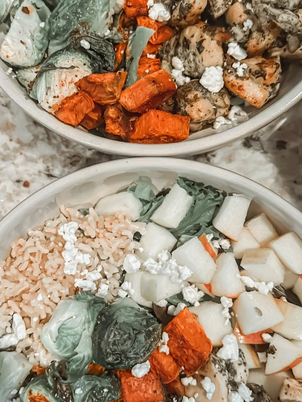 Just your monthly reminder that when the fridge is full of random odds and ends, the answer is always a power bowl. 🤍