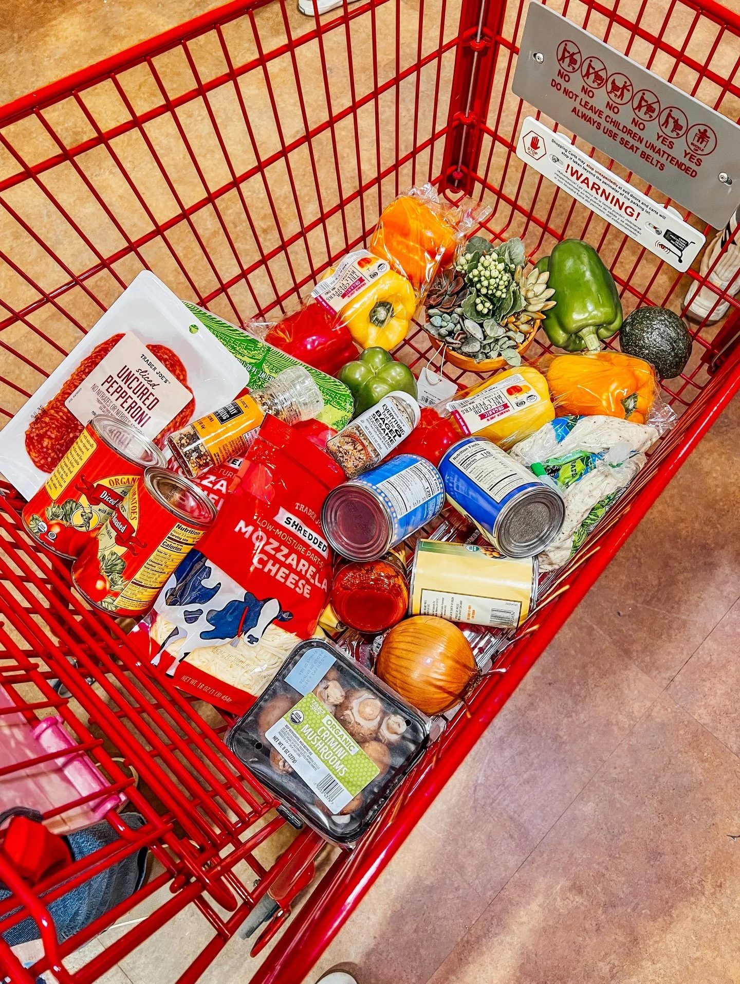 Super Bowl Sunday is about enjoyment first &mdash; and this grocery cart full of pizza, chili staples, and game-day essentials says we&rsquo;re ready &mdash; but even in a Super Bowl haul, fiber and veggies earn a spot on the roster to support digest