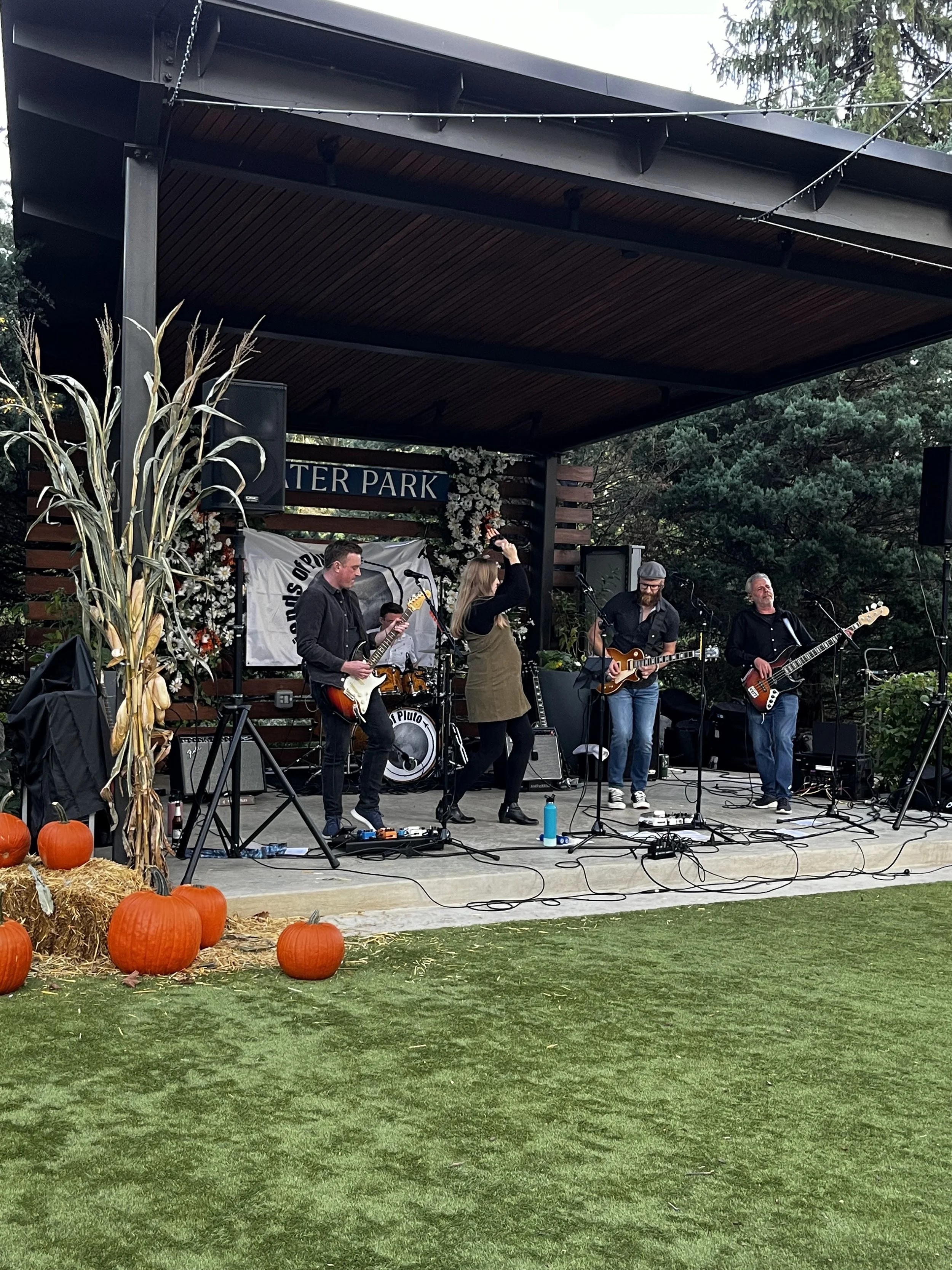 Full band water park 3.JPG