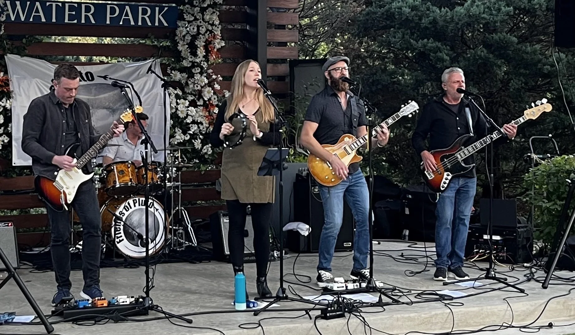 Full band water park 2.JPG