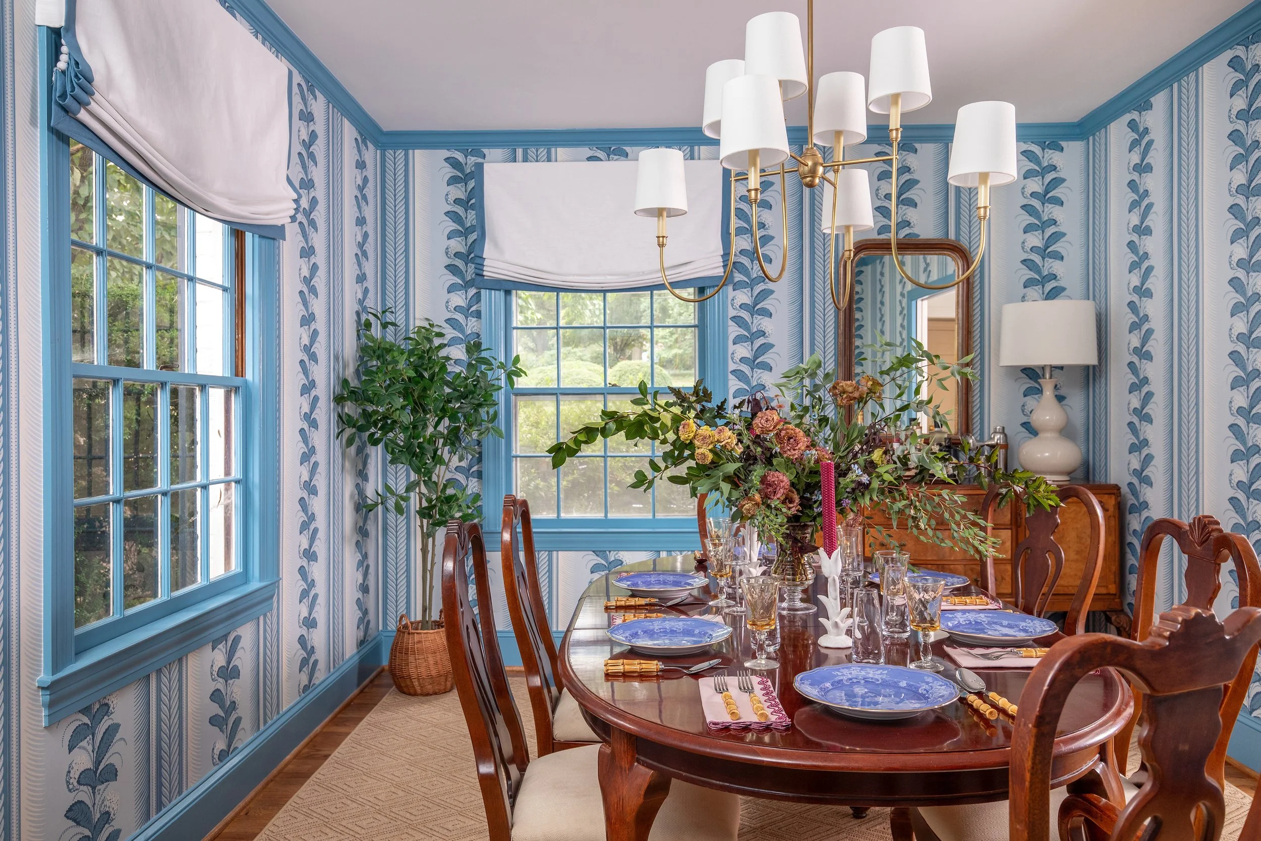 Colorfully classic dining room in North Carolina