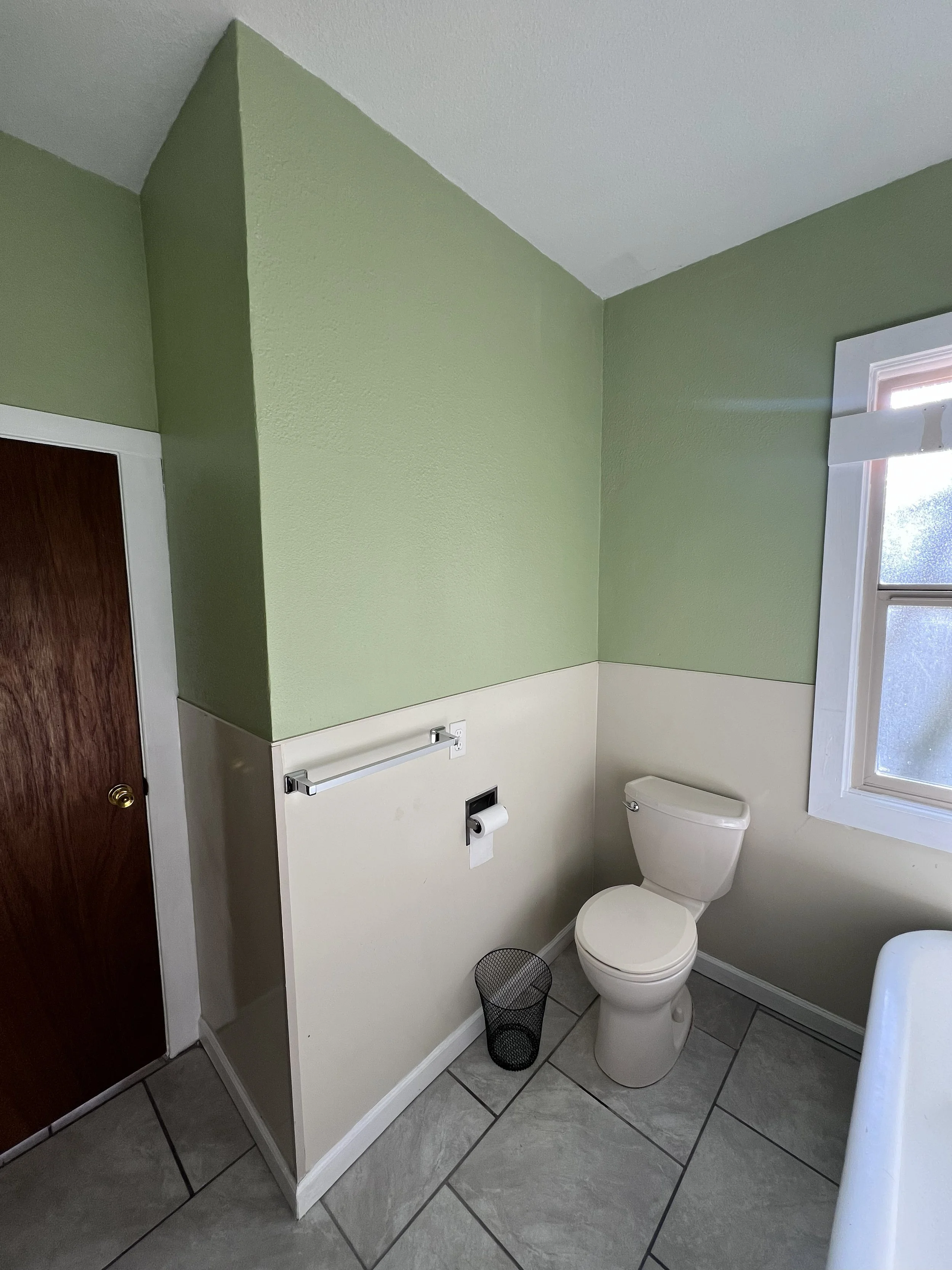 Bathroom before painting