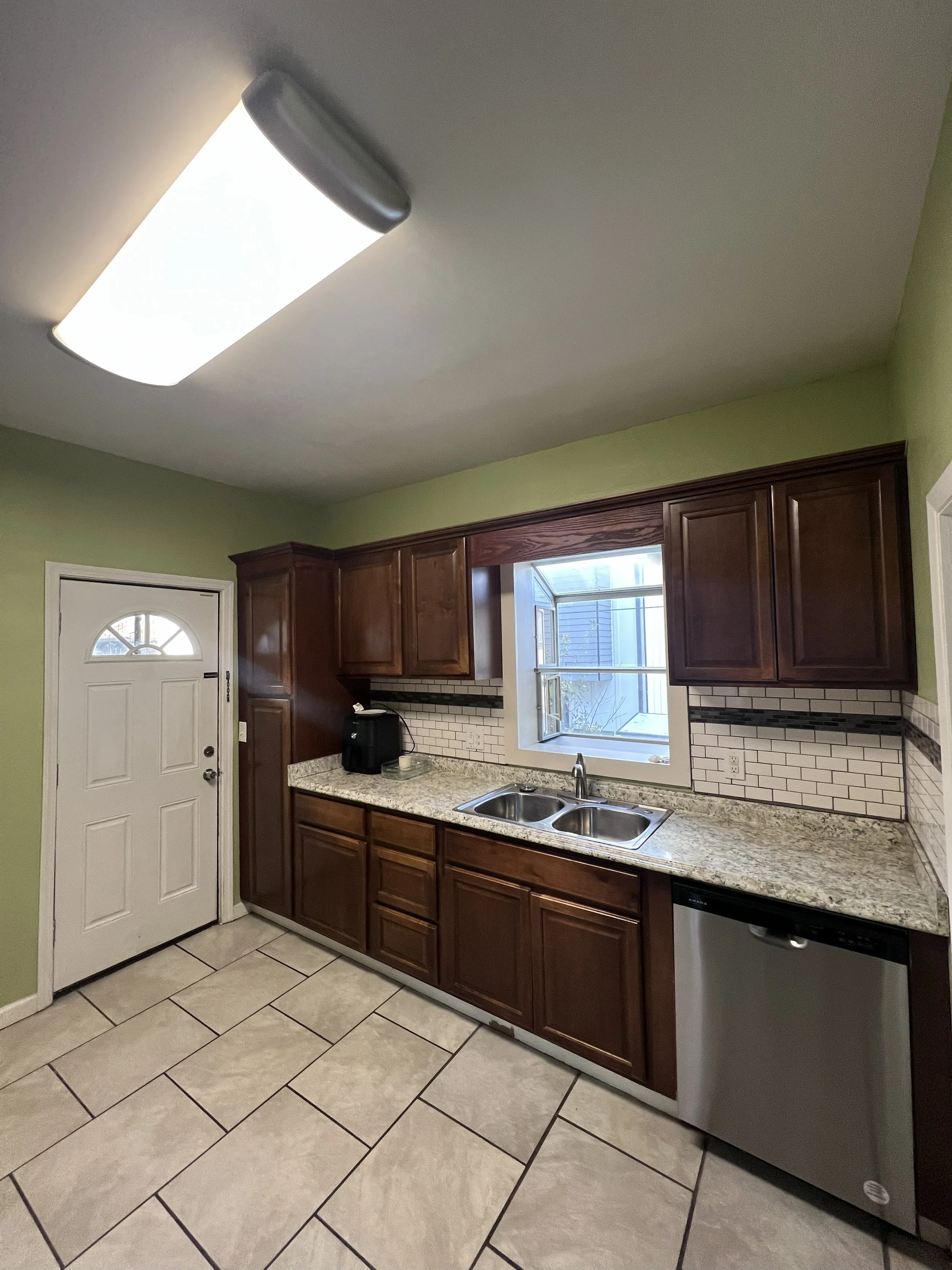 Kitchen before painting