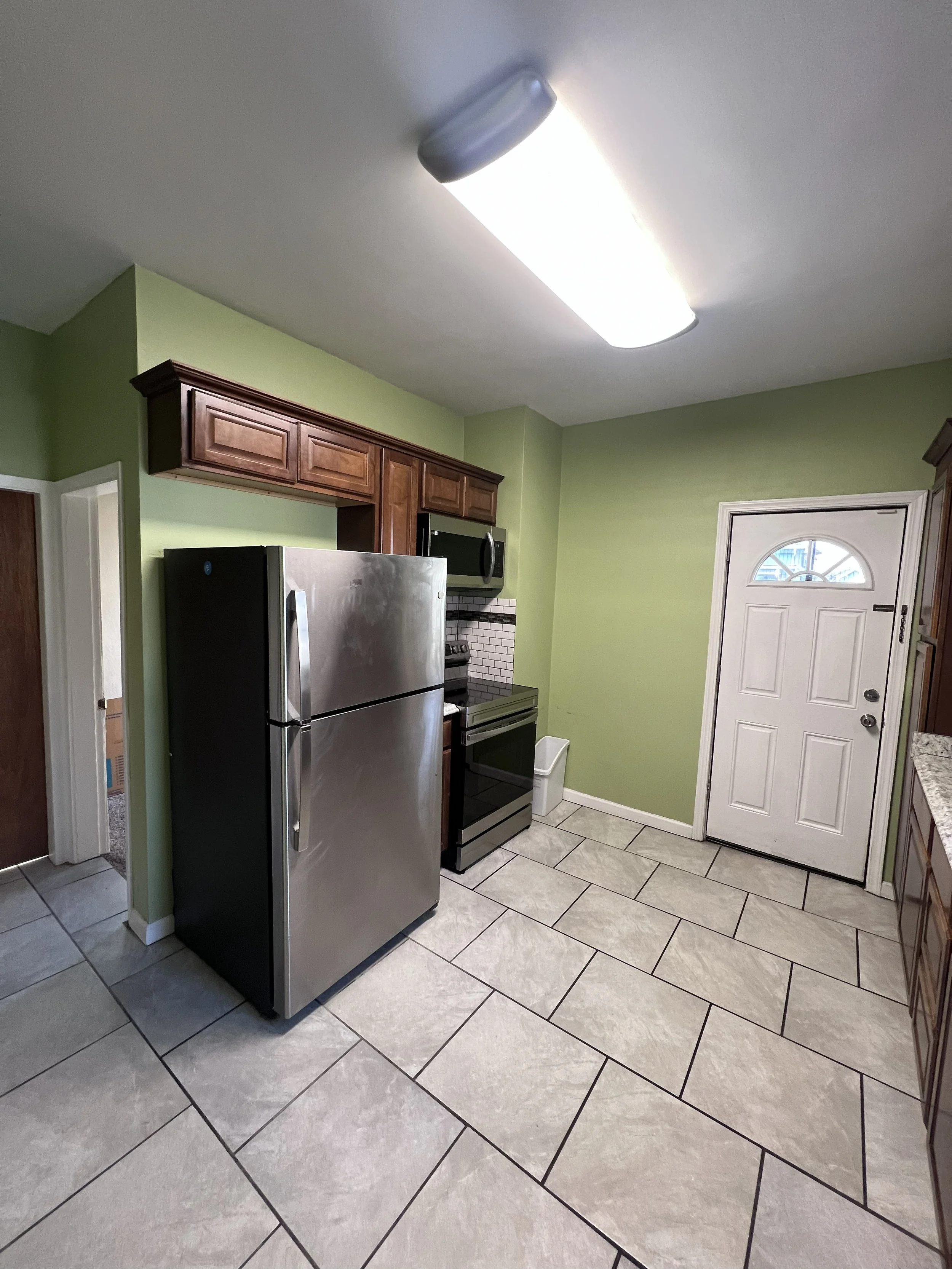 Kitchen before painting