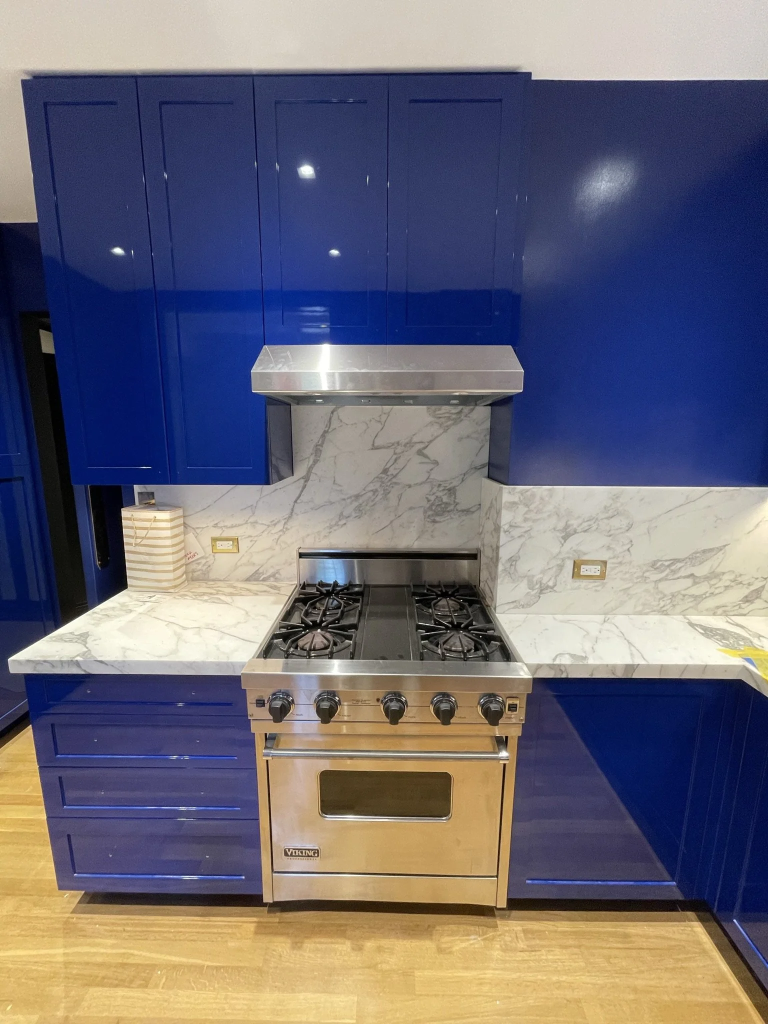 Blue HG Kitchen (2).JPEG