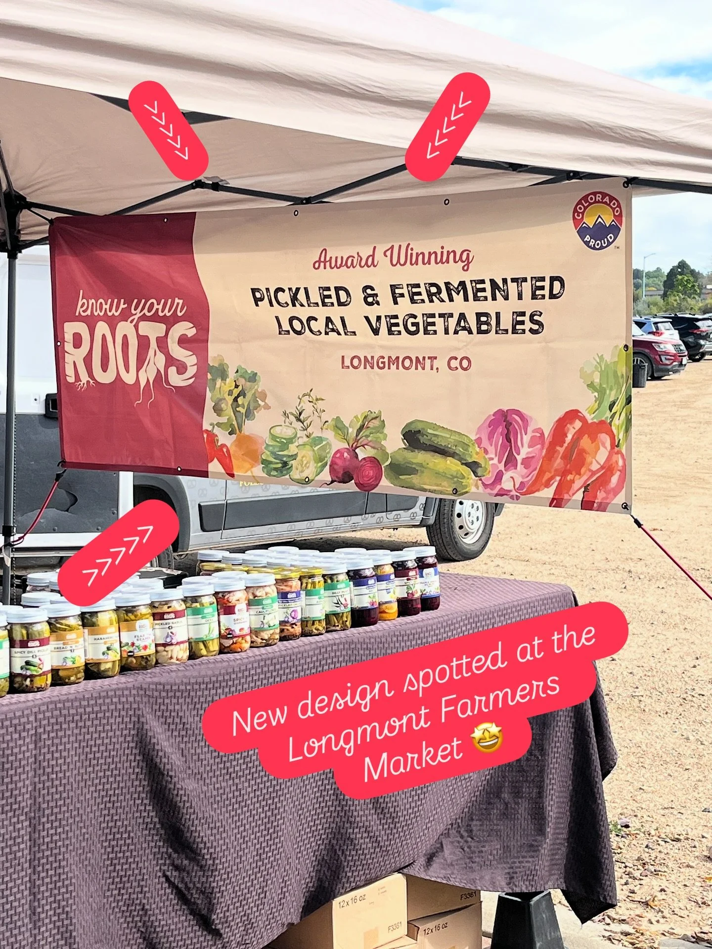 Fresh banner, always fresh pickles, and good vibes all around at the @longmontfarmersmarket! 🌱

I loved seeing the new banner we created for @knowyourrootspickles displayed at their booth. It&rsquo;s always such a treat to watch a client&rsquo;s bra