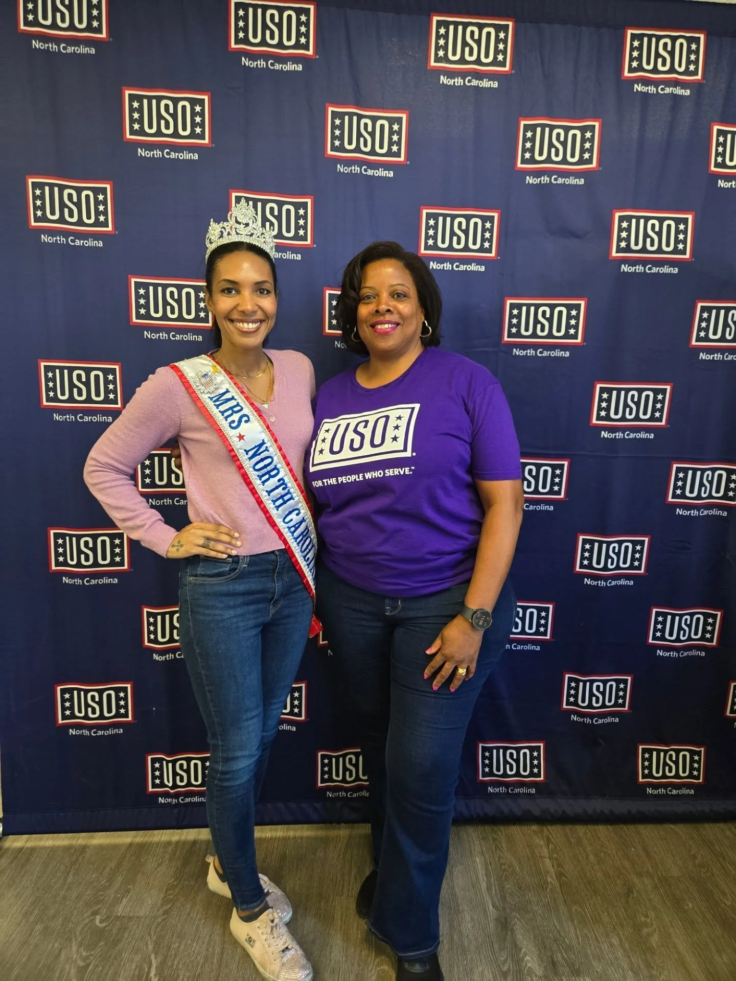 Yesterday, I had such a wonderful morning connecting with other military spouses and making the cutest bird houses at Fort Bragg USO Coffee Connections. ☕️💛

Even in a large military community, it can sometimes be hard to find your village. That&rsq