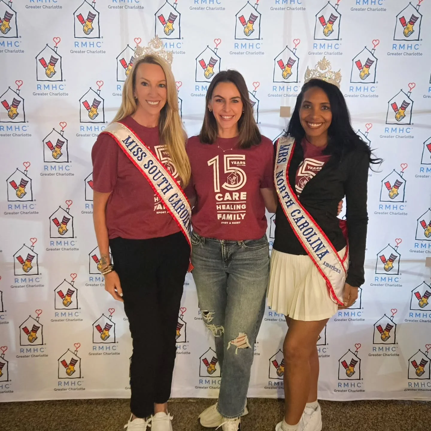 It was a wonderful night supporting Ronald McDonald House of Charlotte with the @knightsbaseball 💛❤️

#RonaldMcDonaldHouseCharities #CommunityImpact #mrsnorthcarolinaamerican #mrsamerican