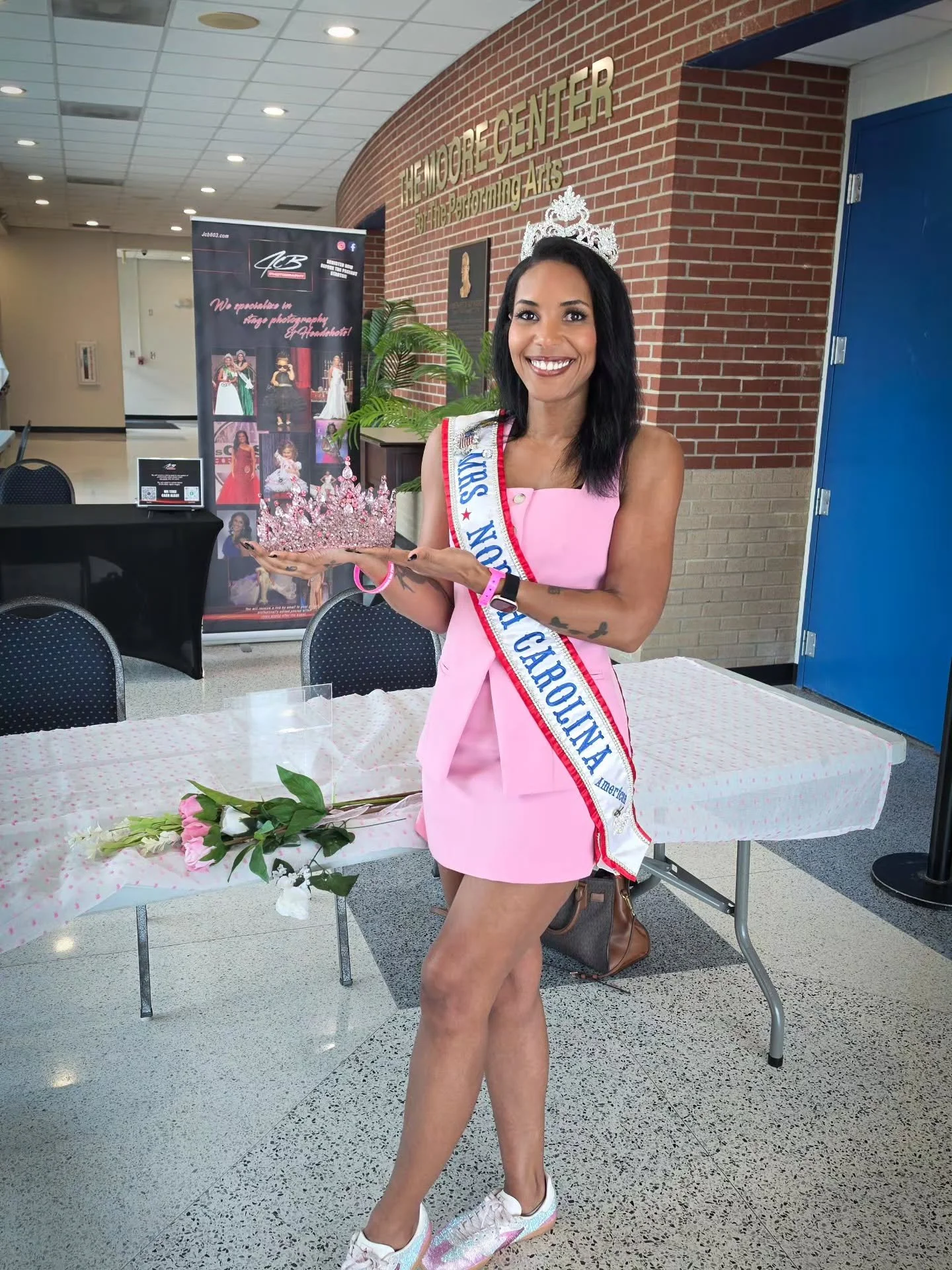 Pretty in pink for a purpose 💕

Spent the day volunteering at the Pink Pageant benefiting breast cancer awareness with my sister queen Shannon. Thank you Jill from @shopdazzles for having us and putting on such a beautiful event for such an importan