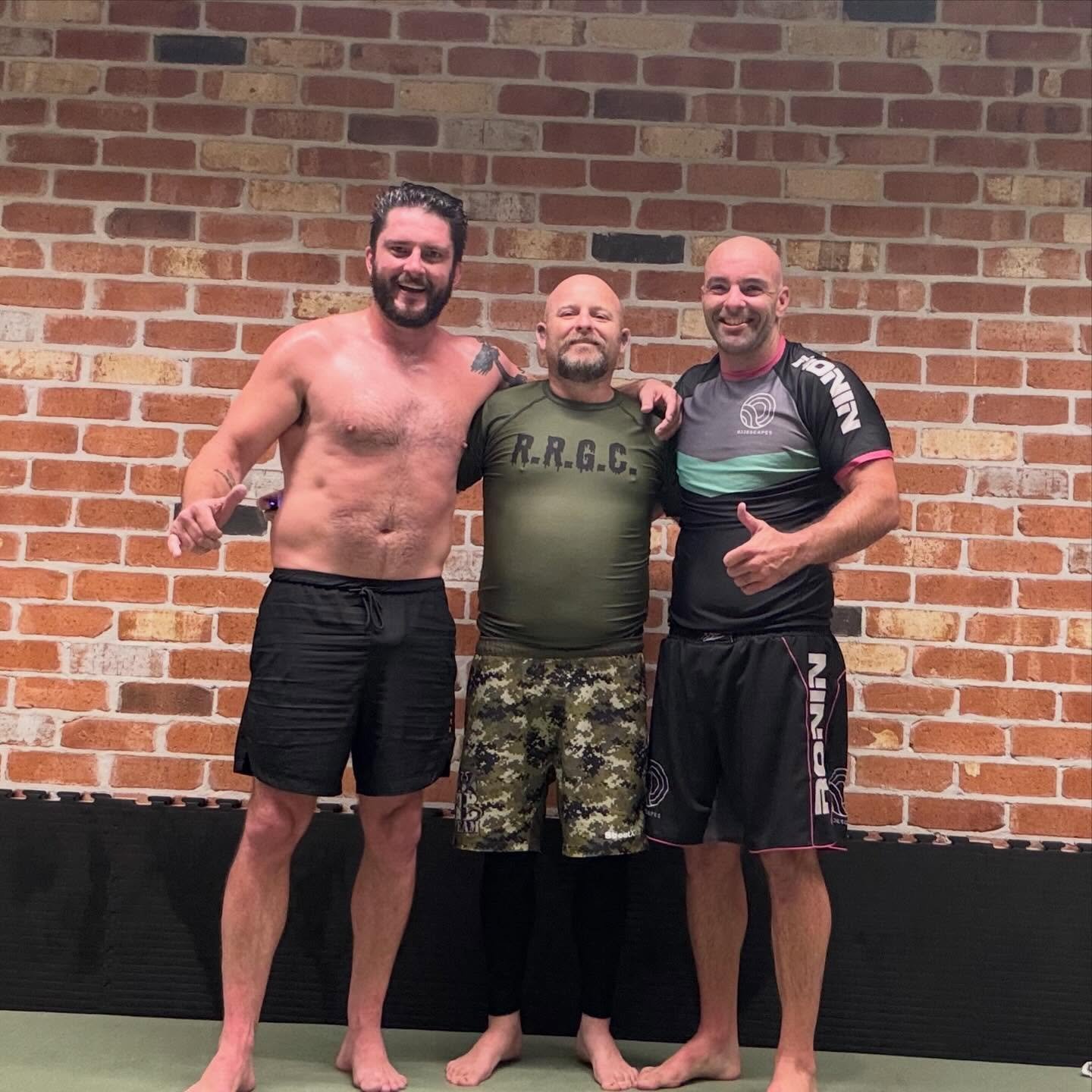 Thanks for dropping in to see us boys! Great Rolls, better laughs!! 🤘🏻☠️ FREE TRIAL WEEK ☠️🤘🏻

🧭 Shop 5/33 Bay St, Tweed Heads (down Navigation Lane), NSW, 2485
☎️ 0406 674 530 
📧 Riffraff.grapplingclub@gmail.com 
🌐 www.riffraffgrapplingclub.c