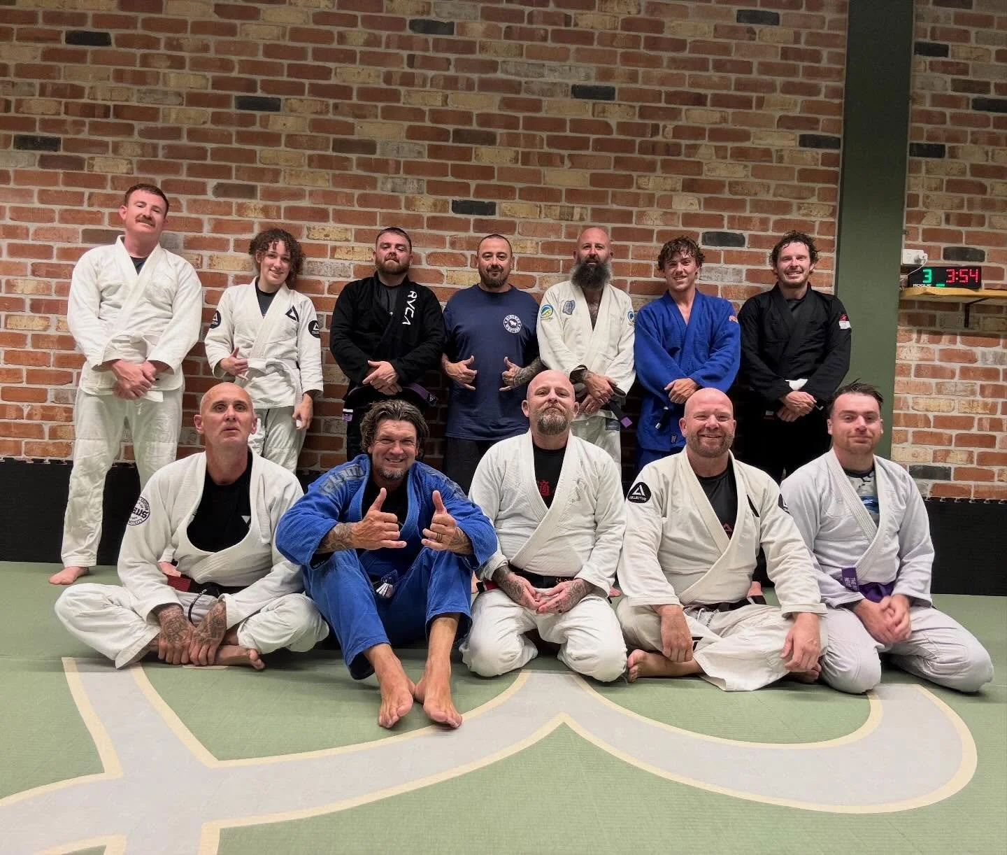 WE MADE THE GI GREAT AGAIN&hellip;.
🤘🏻☠️ FREE TRIAL WEEK ☠️🤘🏻

🧭 Shop 5/33 Bay St, Tweed Heads (down Navigation Lane), NSW, 2485
☎️ 0406 674 530 
📧 Riffraff.grapplingclub@gmail.com 
🌐 www.riffraffgrapplingclub.com.au

#bjj #riffraff #bigriffen