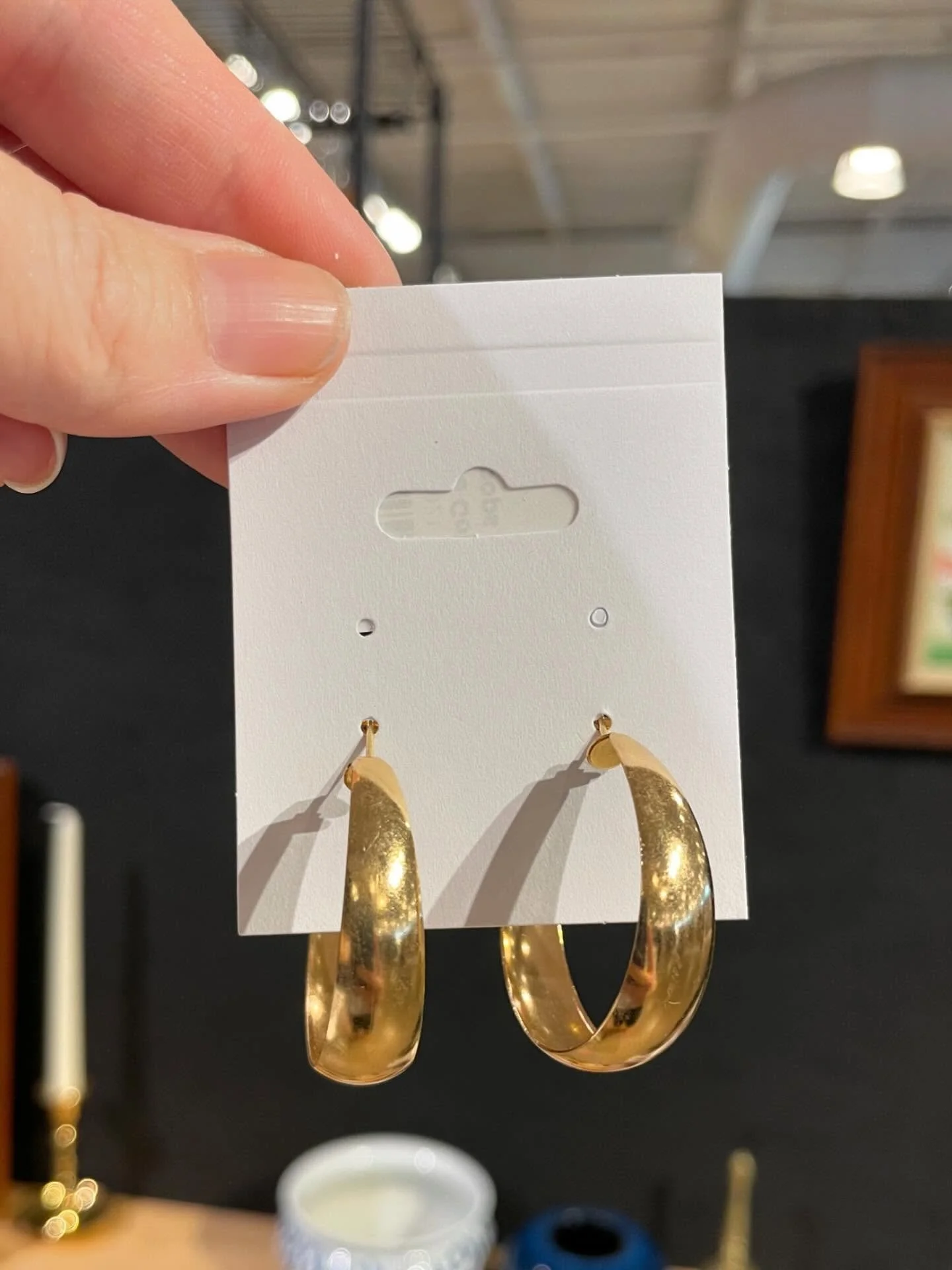 ⭐️⭐️💛Good As Gold 💛⭐️⭐️

Lots of hoops earring are available now our shop inside @artisanmillco 

#gold #earrings #goldhoops #backtoschool #summervibes☀️