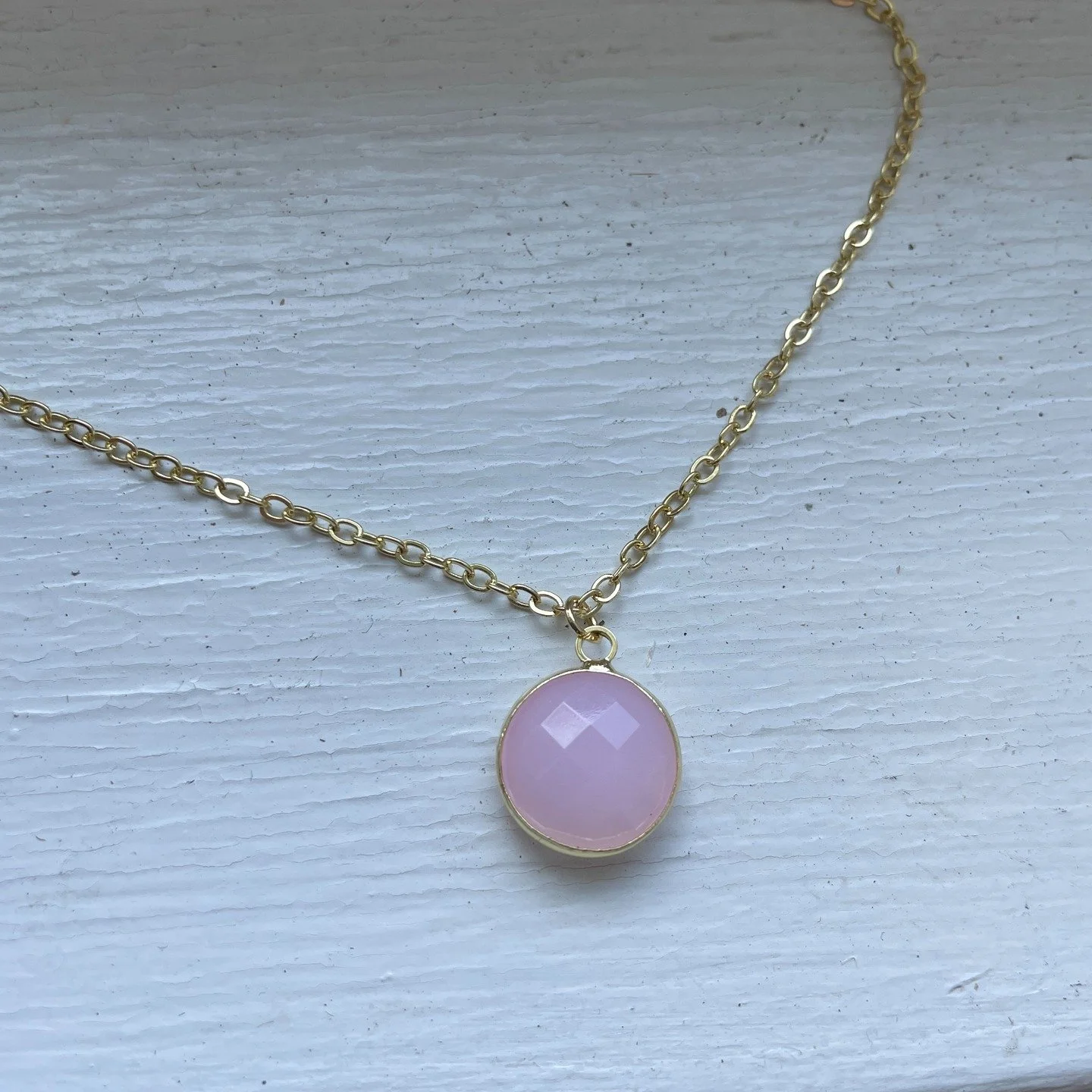 Five necklaces that feel like they were made for you. New arrivals are live in the shop &mdash; 18k gold plated, one vintage find, and every single one under $50. Link in bio to shop before they're gone. 🤍
#thestyledaisle #vintagejewelry #goldneckla