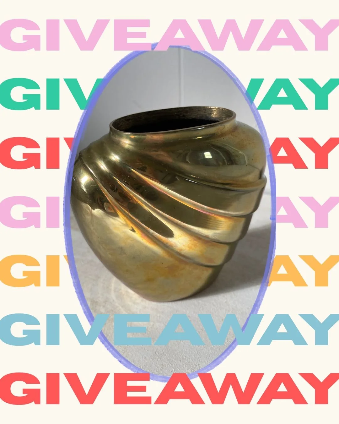 FREEBEE FRIDAY ✨

This week we&rsquo;re giving away one of our favorite finds&mdash;a vintage brass planter with the perfect aged patina and timeless character 🤍

The kind of piece that instantly makes a space feel more collected.

To enter:
➡️ foll