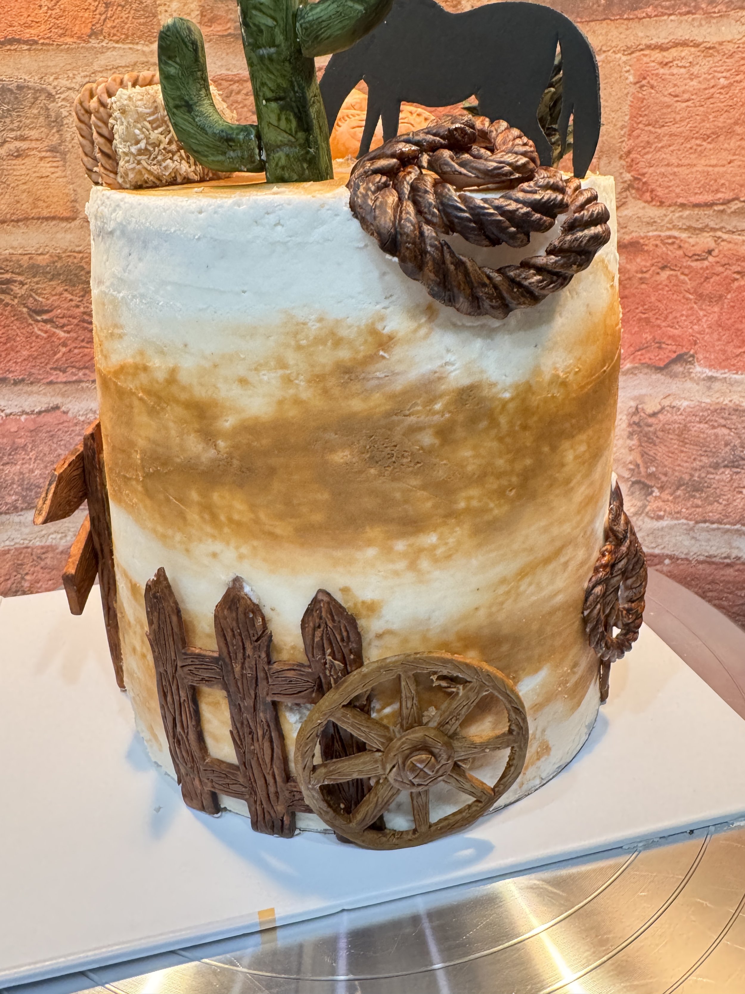 Western 6 inch cake4.JPG