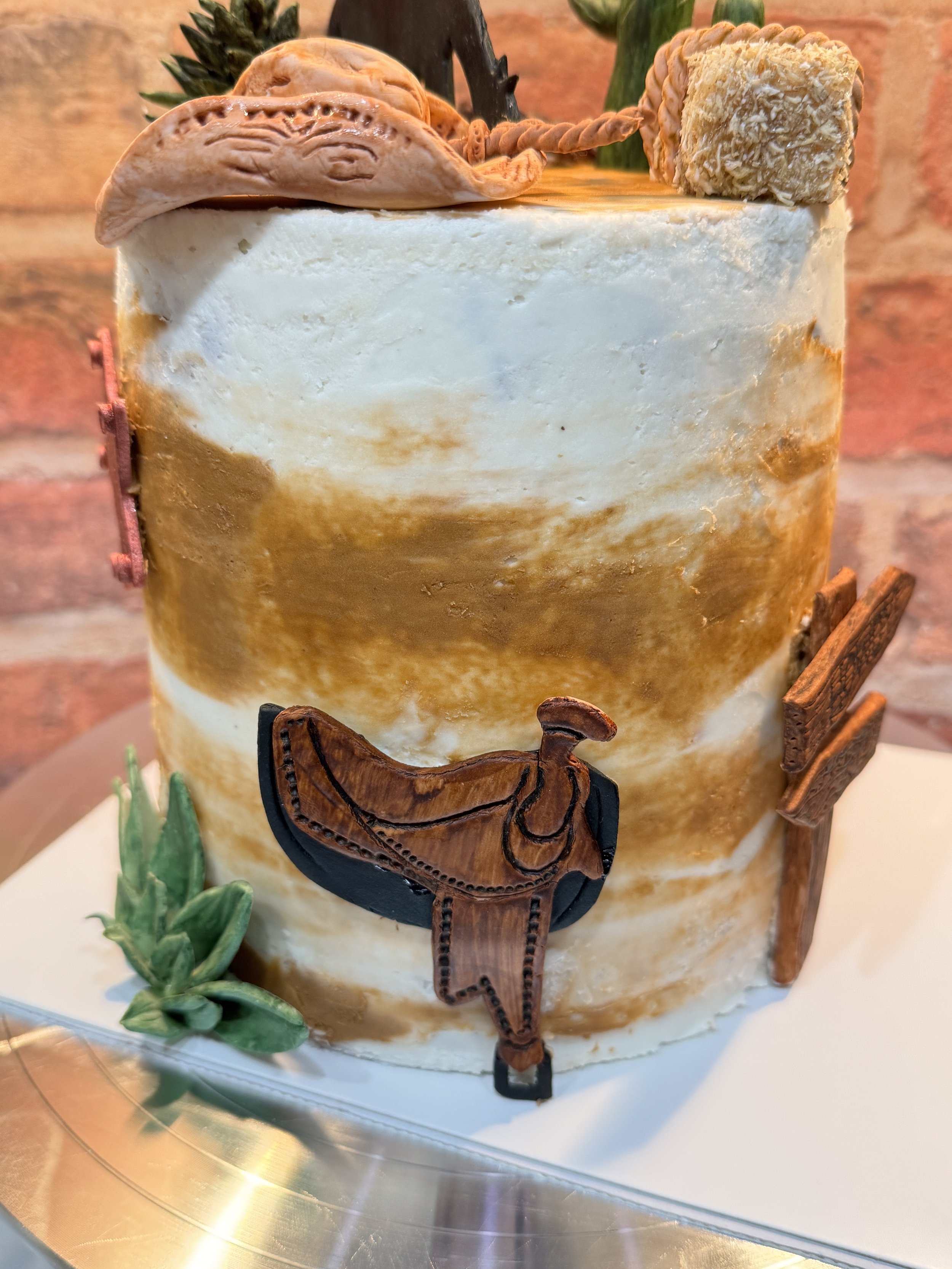 Western 6 inch cake2.JPG