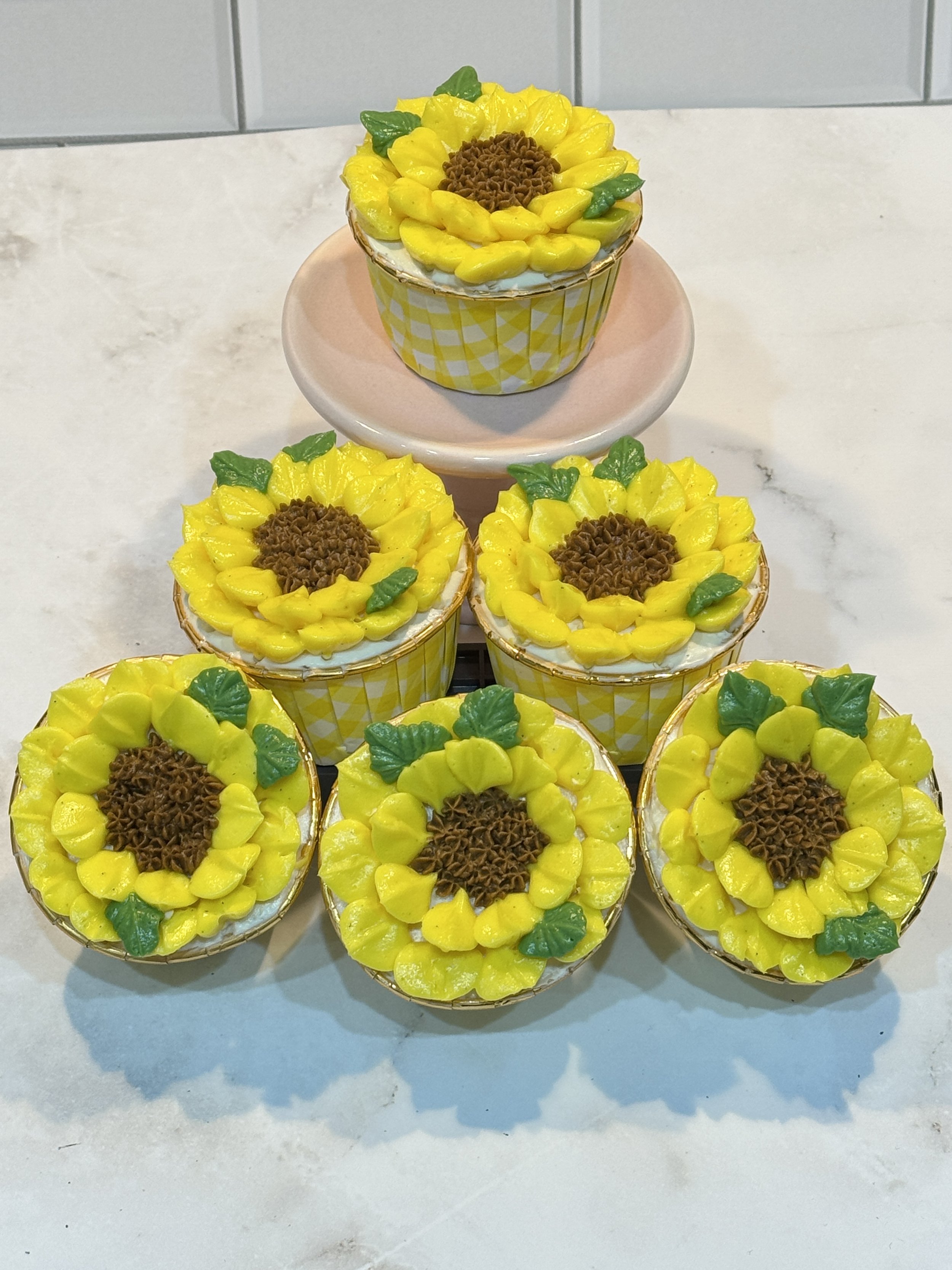 Sunflower Cupcakes.JPG