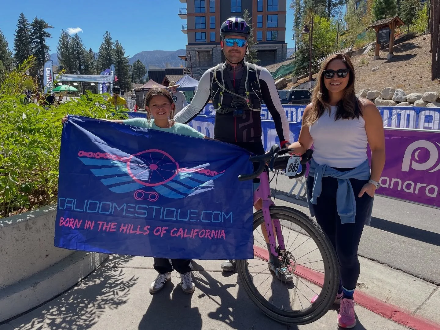 I have the best fans. 
#mammothtuff #gravel #uci #tuff #family #fans #love #cycling