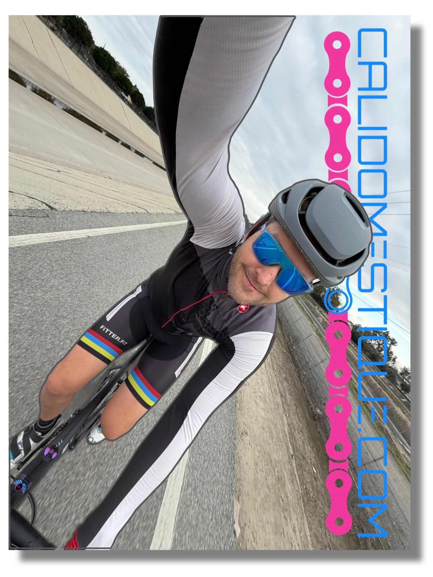 Bike Path Adventures. 
Cruised from @knottsberryfarm to the Coyote Creek River Trail, then an out and back with a loop at ElDorado Park. Perfect temps. 
#knottsberryfarm #socal #bikepath #cycling