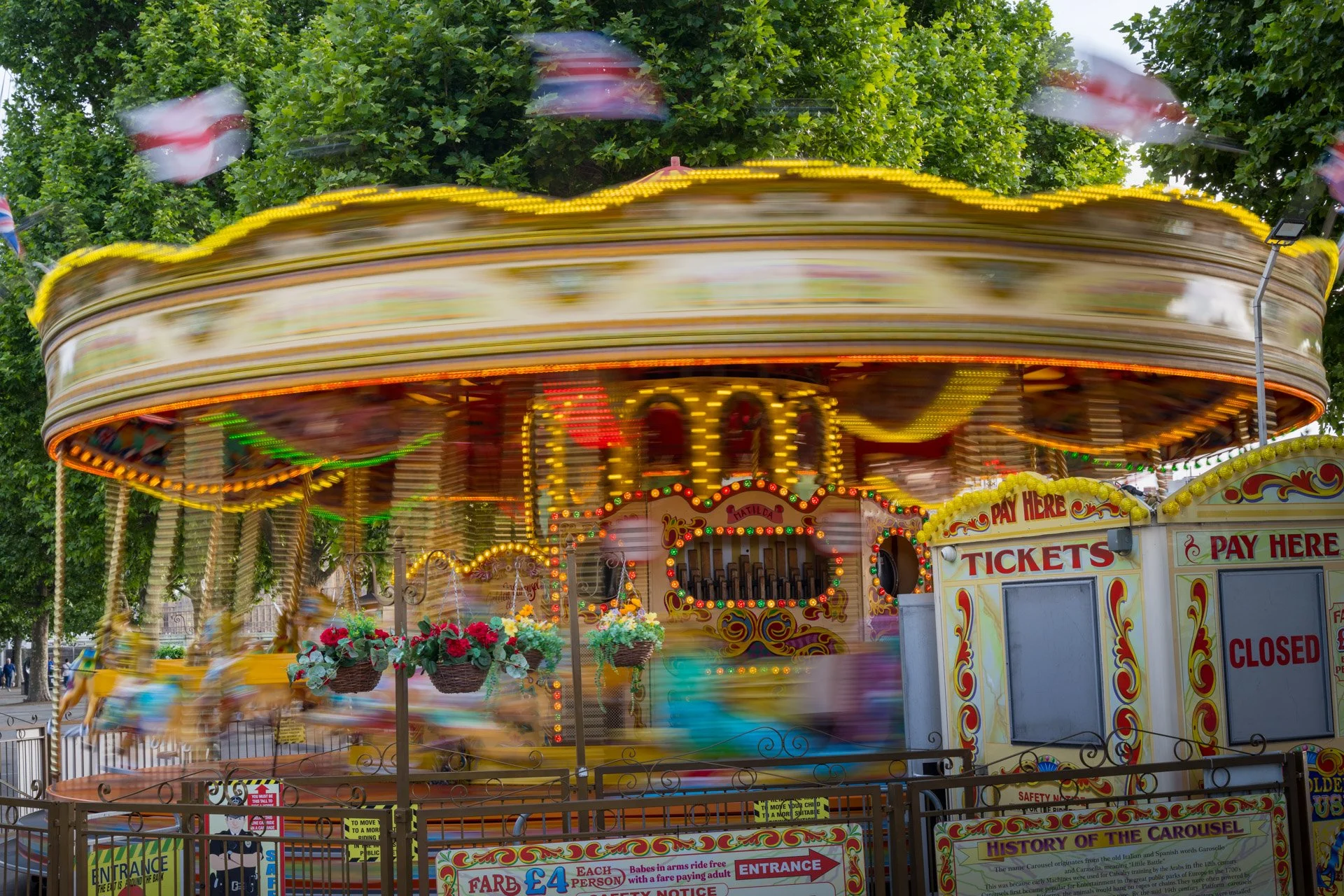 London-Carousell.jpg