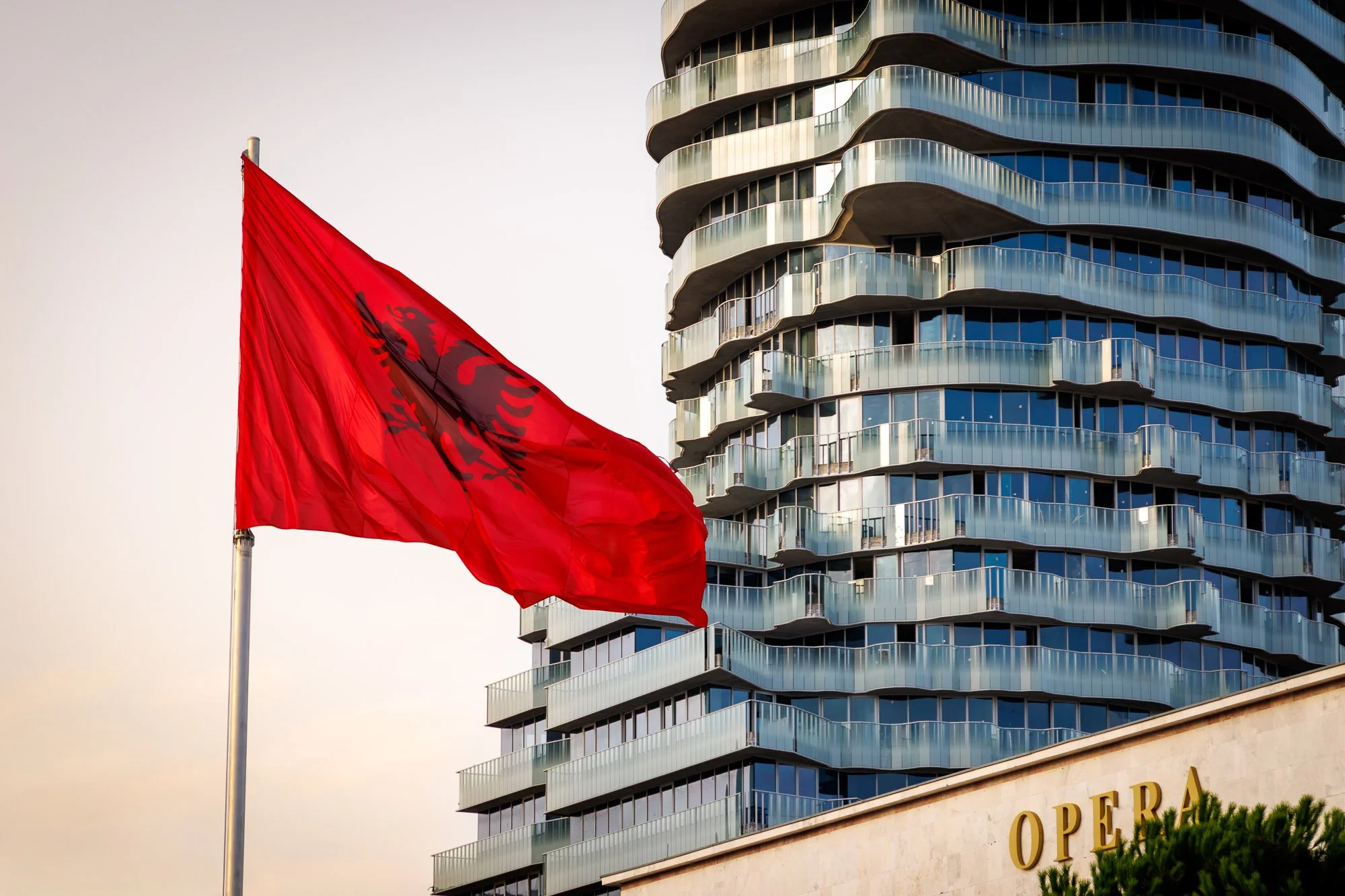 albania-tirana-flag.jpg