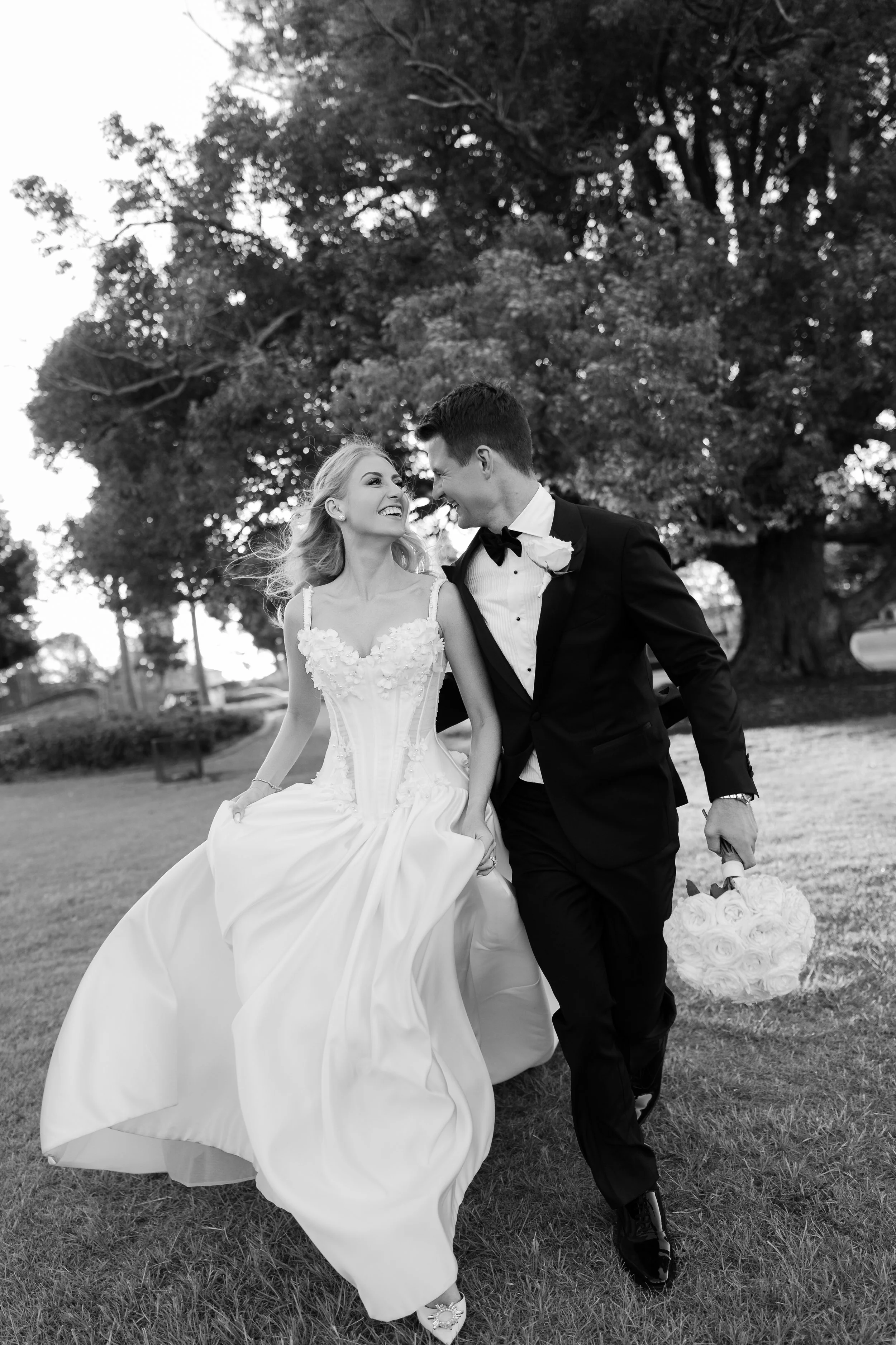 Claudia + Chester Sneak Peeks-12.jpg