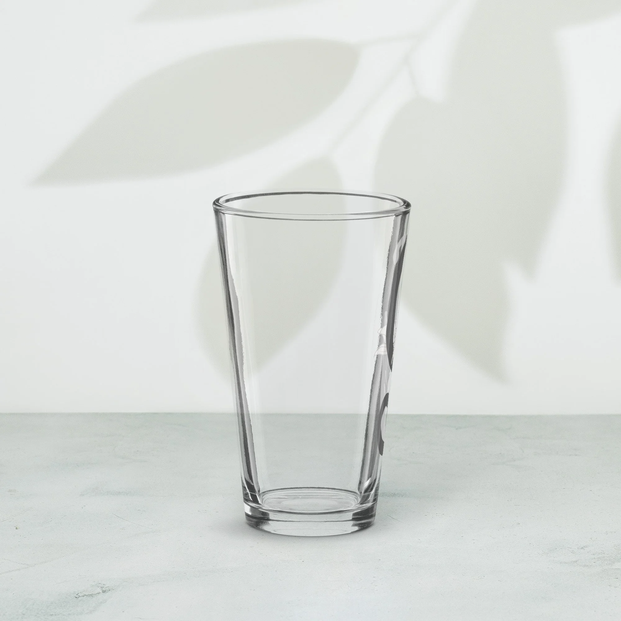 shaker-pint-glass-(16-oz)-16-oz-right-67a5713e25a42.jpg