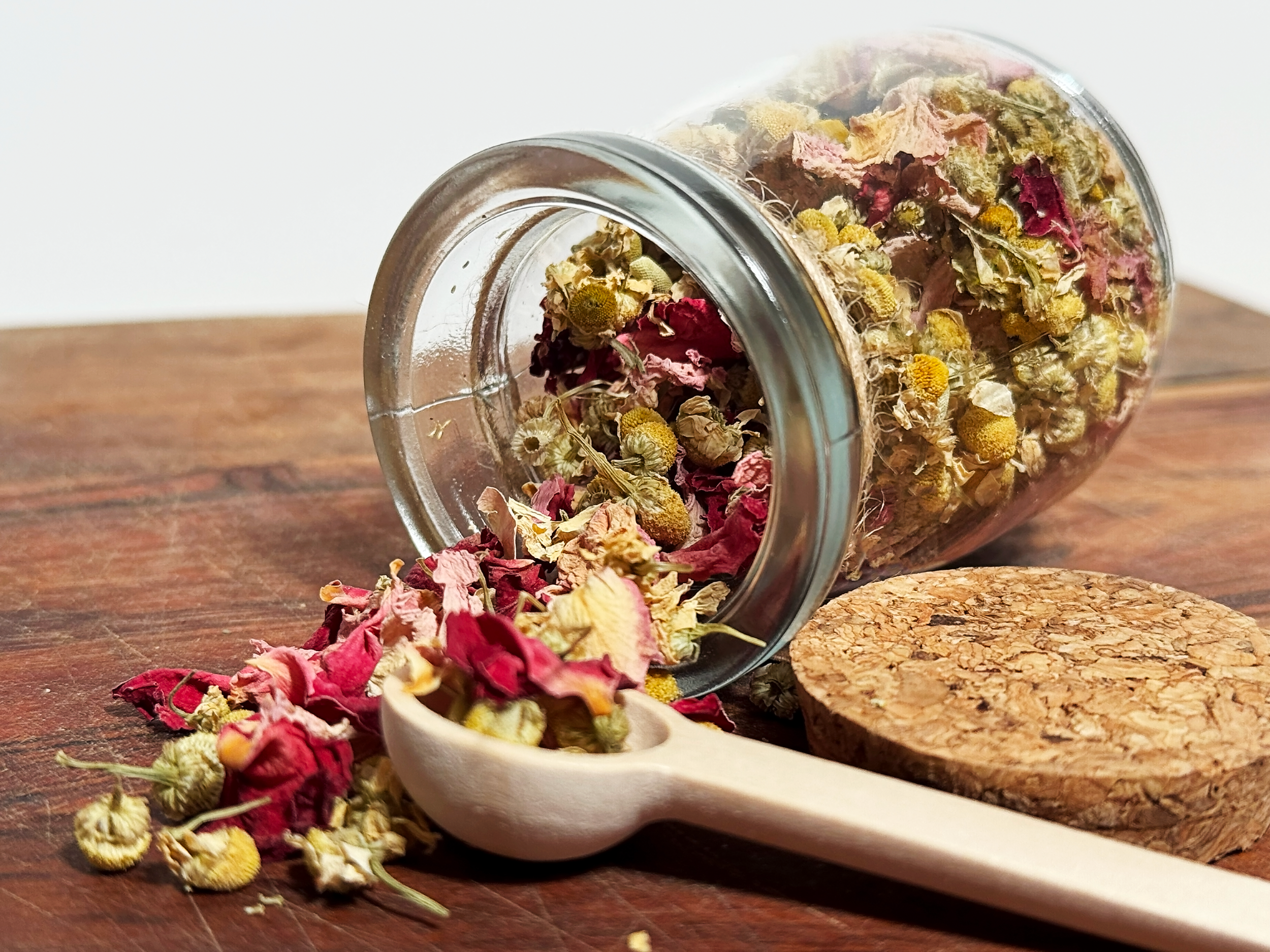 Rose Garden — Romantic Rose & Chamomile Herbal Tea