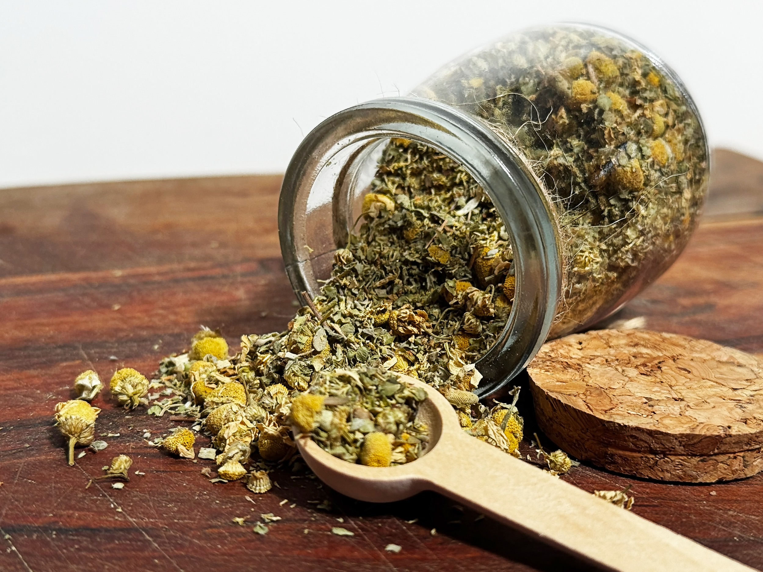 Chamomile & Marjoram — Comforting Floral-Herbal Tea