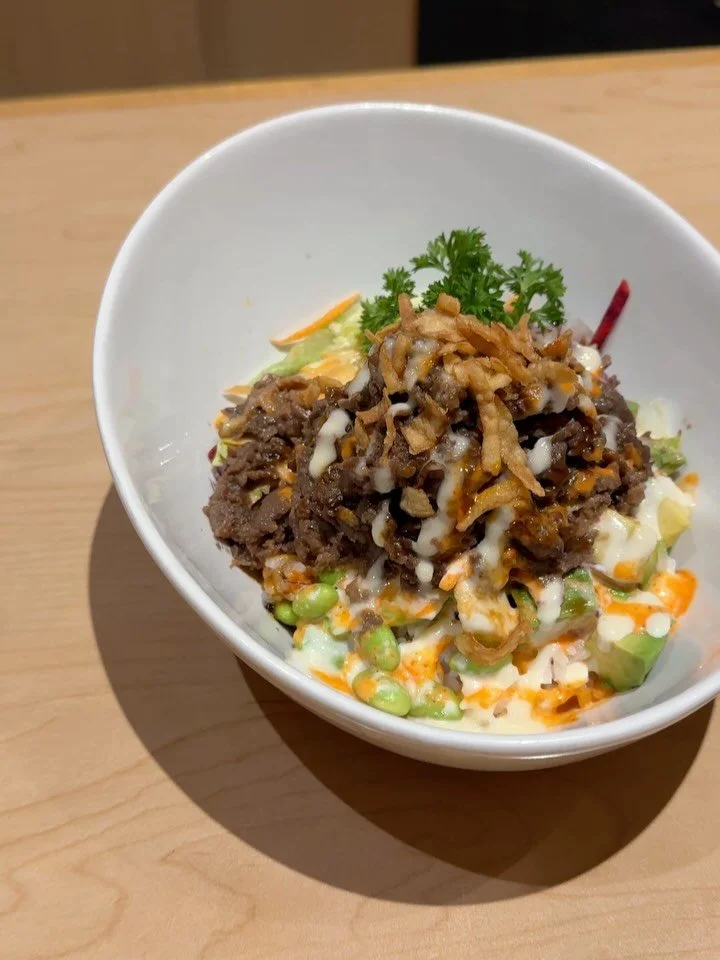 newest angles of the newest items 🥵📸🥢

On Display:
Bulgogi Poke Bowl 🍖
Chicken Karaage Poke Bowl 🍗
Sweet &amp; Spicy Karaage 🌶️ 
Takoyaki 🐙
Tteokbokki 🔥

all available now! 

Dine In, Takeout &amp; Catering
📍 125 Pedersen Dr, Aurora, L4G 0E3
