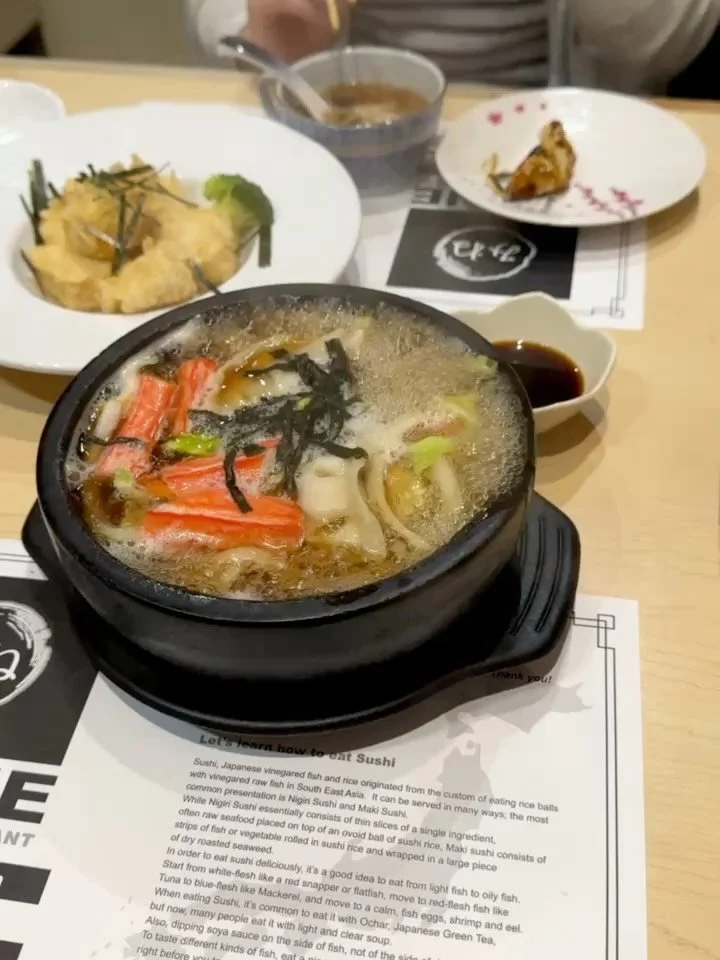 it&rsquo;s timeee! to warm up with our hot soups and dishes 🔥

these sizzling Japanese classics are perfect for the cold, snowy weather 🥢

from sizzling plates to simmering broths, we&rsquo;re serving heat all winter long 😋

come on in and warm up