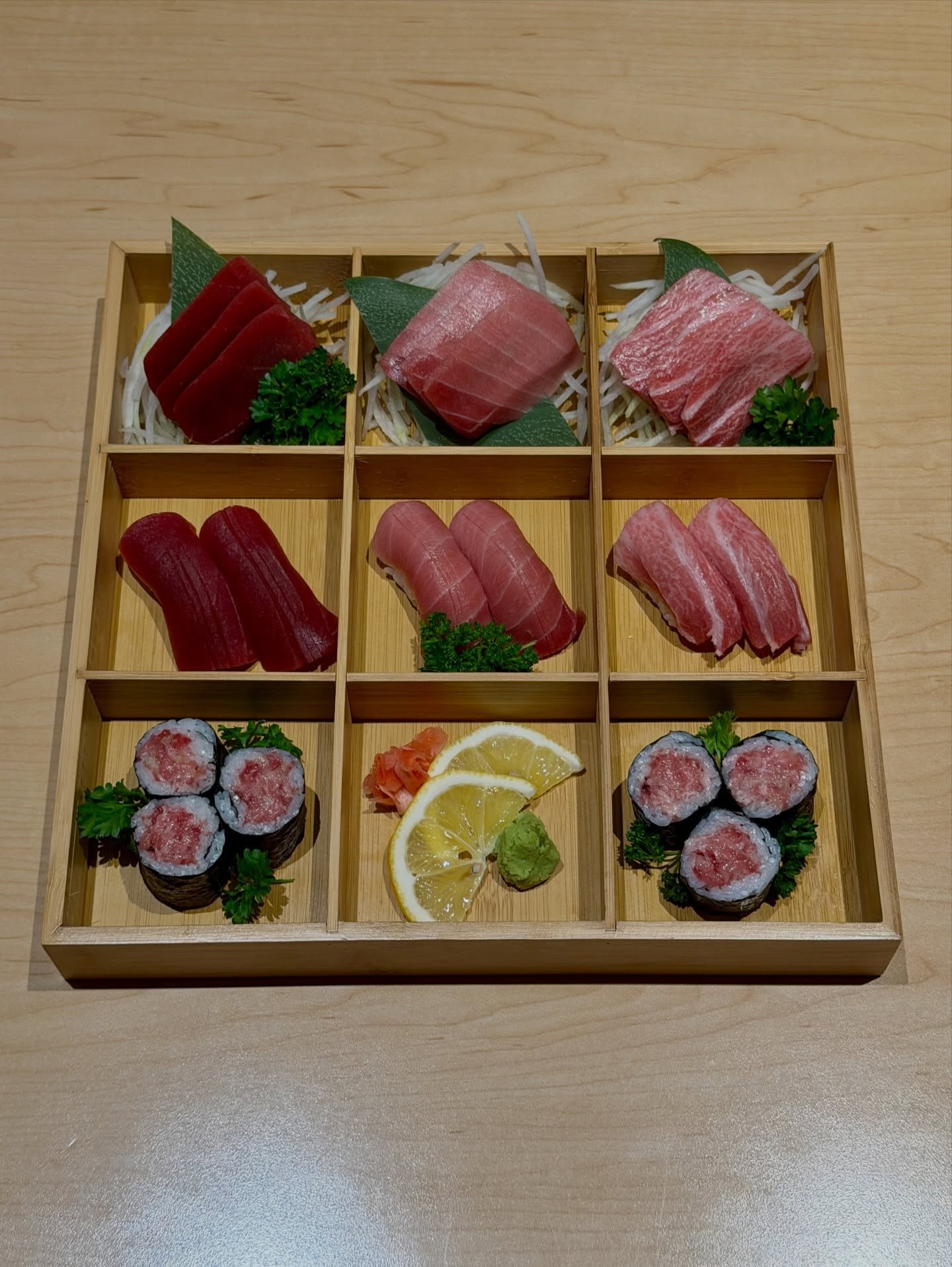 a look at our omakase bluefin tuna set 🐟🥢

each set has a stunning selection of akami, chutoro, and otoro to be enjoyed 👀

available now! 😋

Dine In, Takeout &amp; Catering
📍 125 Pedersen Dr, Aurora, L4G 0E3
📞 (905) 503-6463 or (905) 750-9311
?