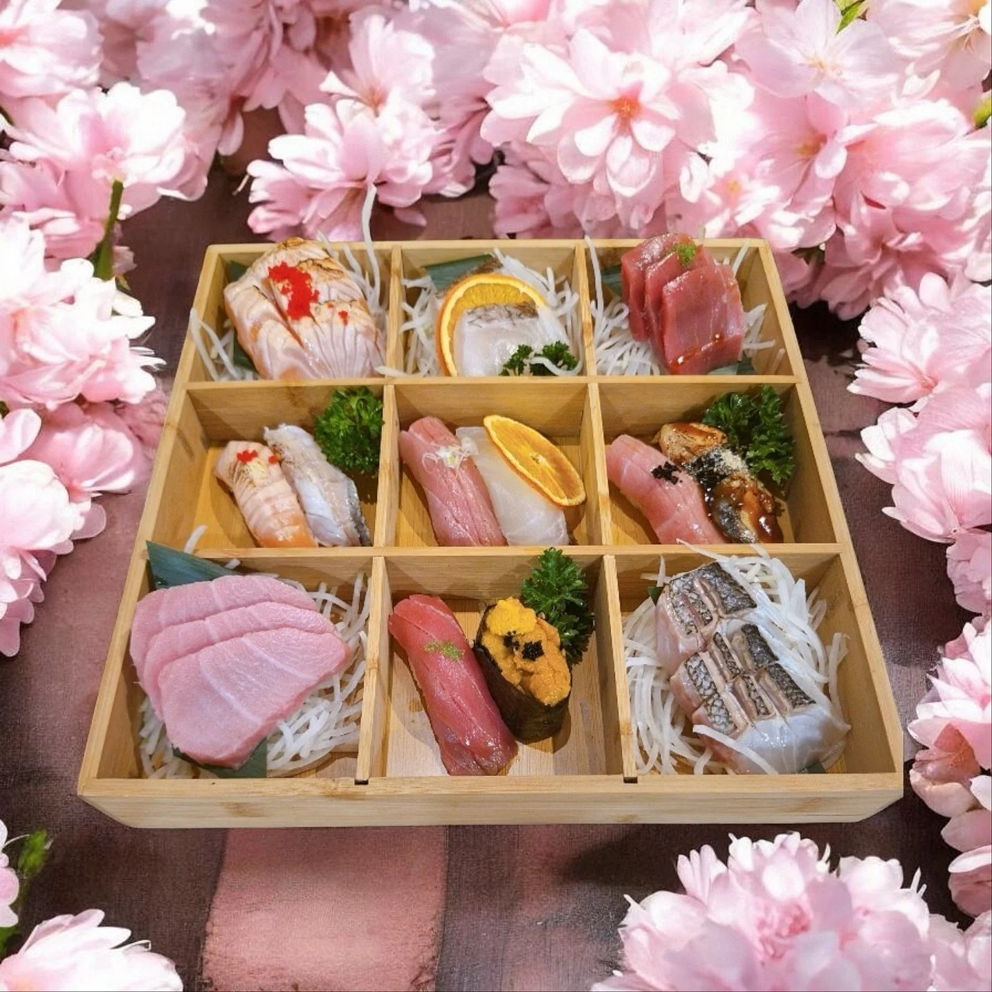 spring into spring with our gorgeous omakase set! 🍣🌸

enjoy a delicious selection of our chef&rsquo;s choice sashimi &amp; nigiri 🥢 

available now 📢

Markham Location
Dine In, Takeout &amp; Catering
📍 8865 Woodbine Avenue, Markham, L3R 5G1
📞 (