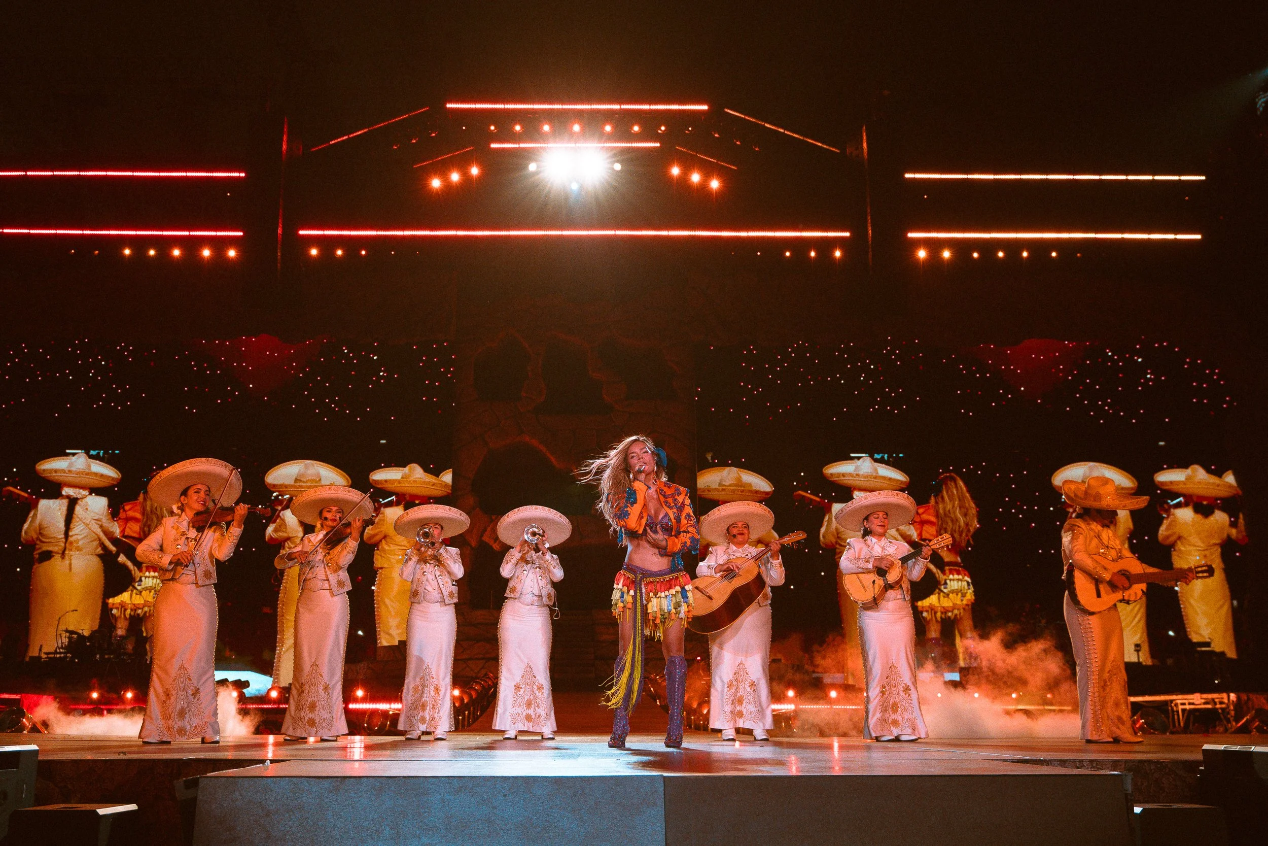 (Credit: @baeth) 20260725_KG-TROPICOQUETA TOUR-CHICAGO 01_@baeth_BS_07067.jpg