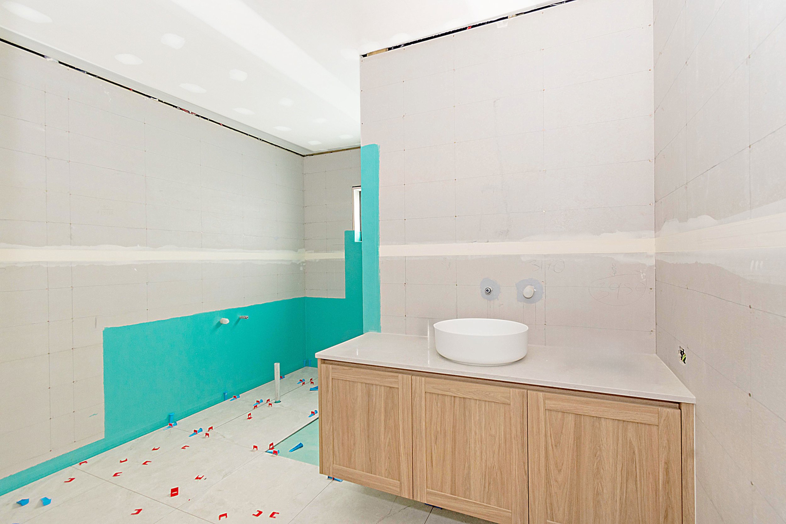 bathroom during contruction of luxury home in bargara headlands, bundaberg. professional photography by mitches pictures.